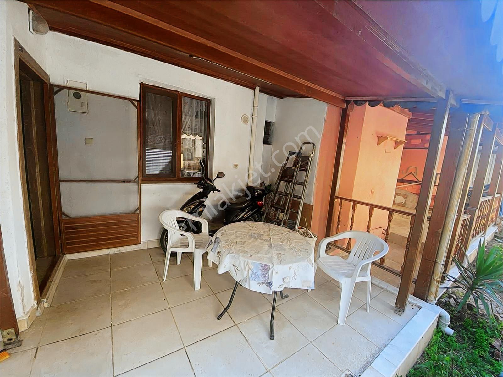 Ayvalık Sarımsaklıda Site İçinde 3+1 Villa - Görsel 2