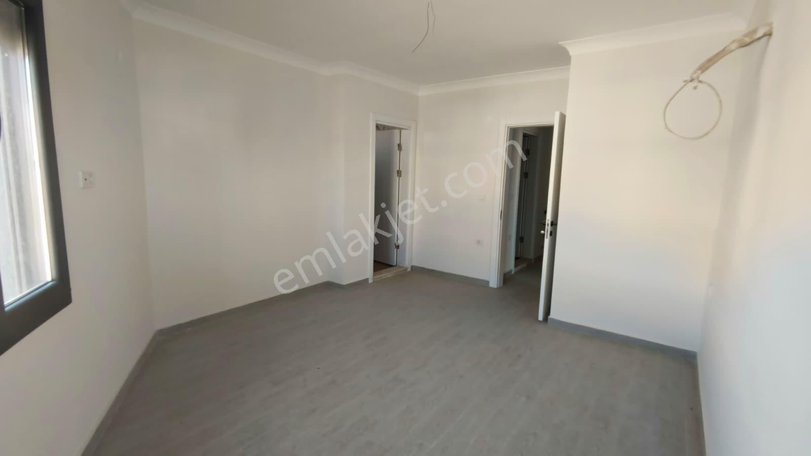 Sarımsaklı Küçükköyde Köşe Parselde Modern 4+1 Dubleks Villa - Görsel 32