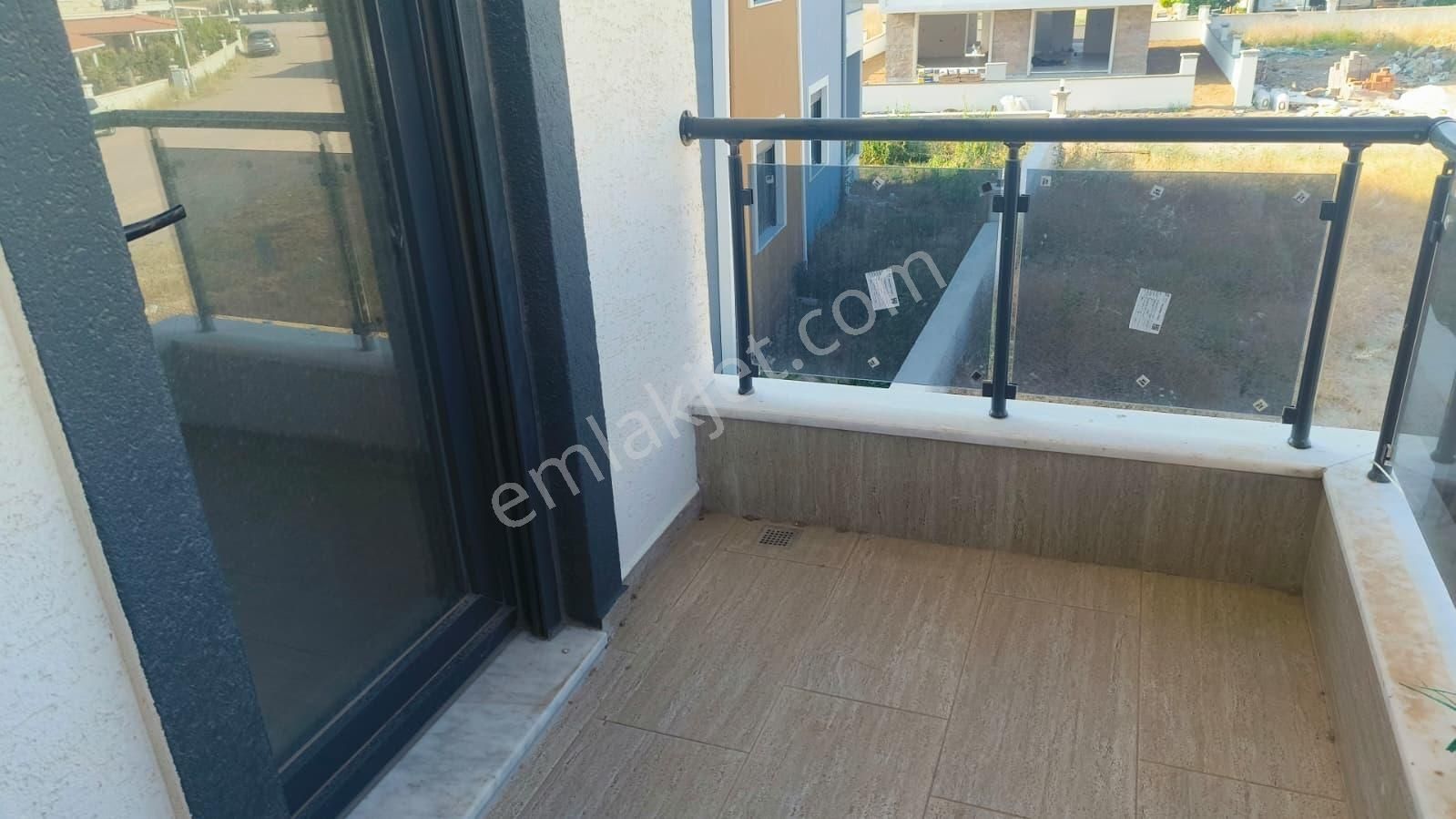 Sarımsaklı Küçükköyde Köşe Parselde Modern 4+1 Dubleks Villa - Görsel 22