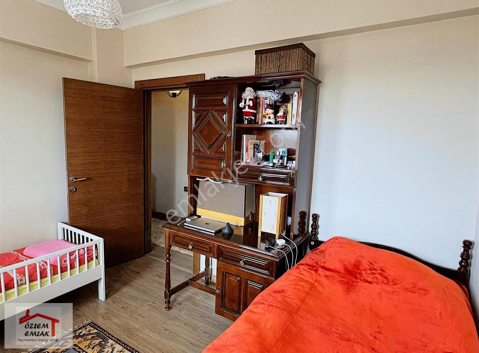 Taymek Karşısı Yapılı 4+1 Ara Kat Daire - Görsel 9