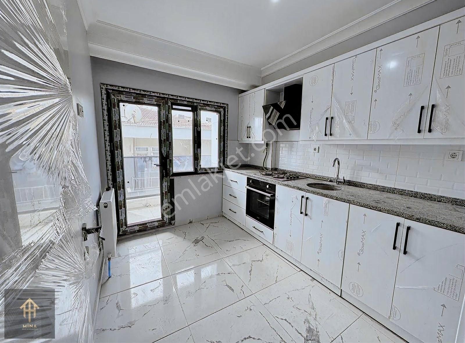 Yüksek Tavan Sıfır Ön Cephe Metrobüse 1dk Mesafede 4+2 - Görsel 27