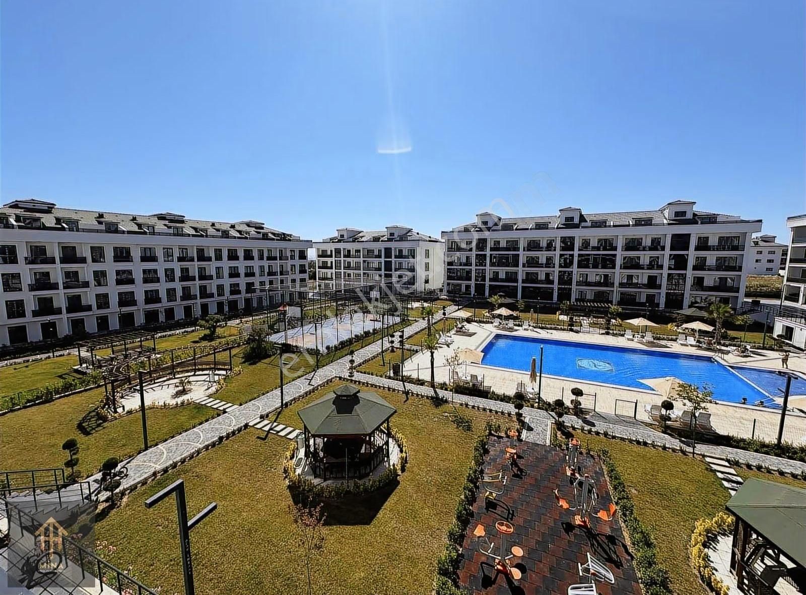 Büyükçekmece'de Yeşil Ve Mavinin Buluşma Yeri Akça Grande - Görsel 20