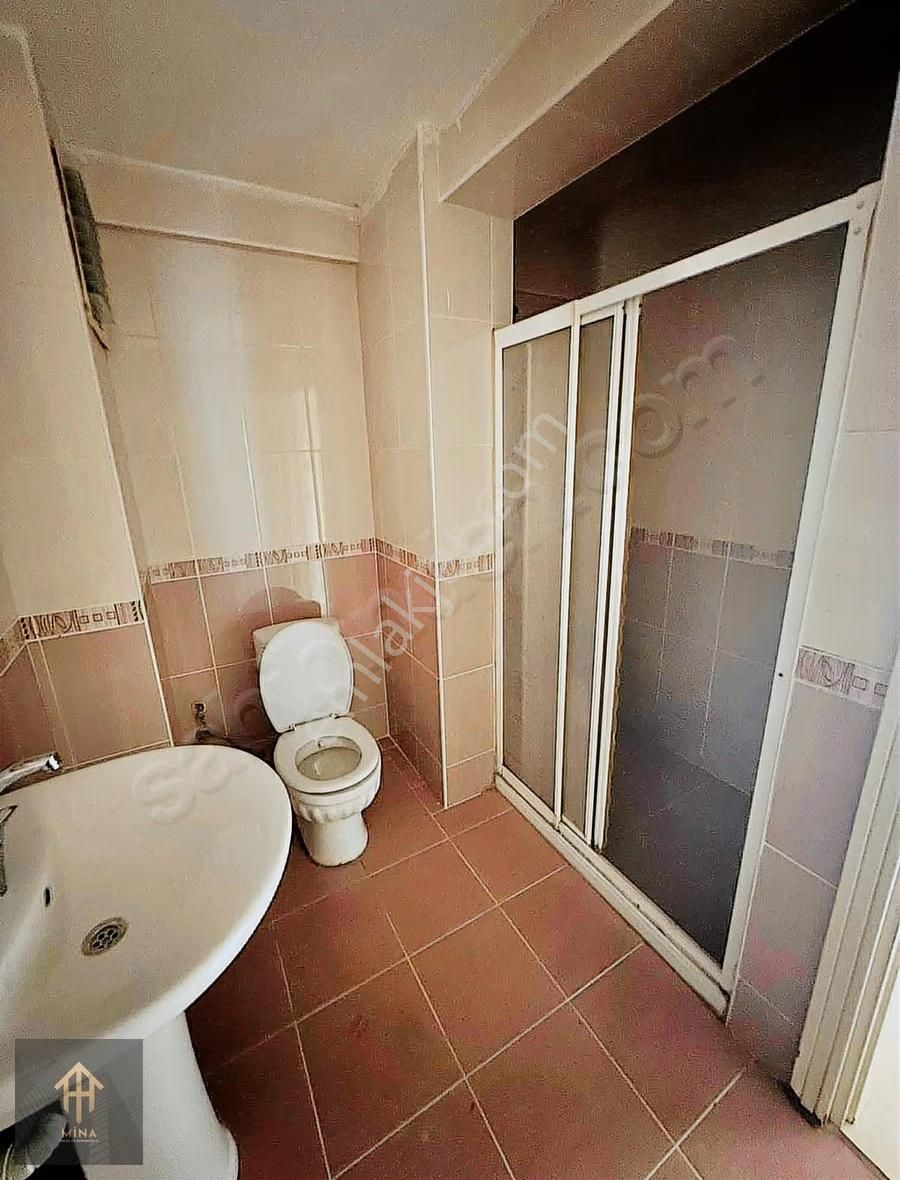 Bahçe Kullanımlı Giriş Kat Daire Metrobüse 10 Dk Mesafede - Görsel 22