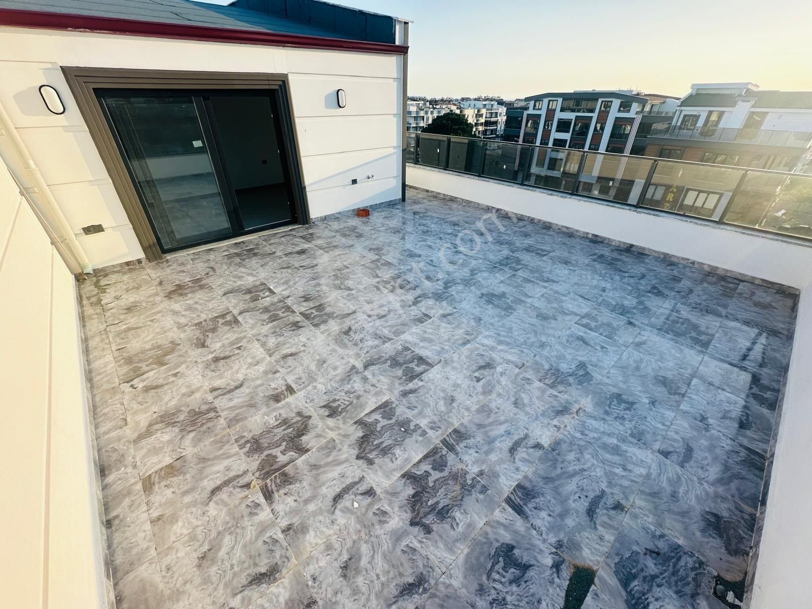 Kumsaldan Akçayda Denize 500m İstenilen Konuma Sahip_3+1_dubleks - Görsel 17