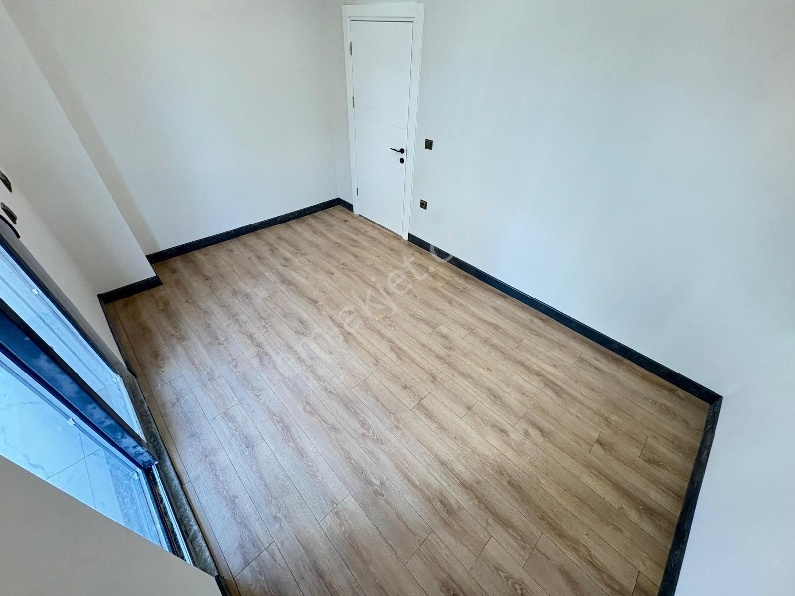 Kumsaldan Akçayda Yatırım İçin Fırsat Kullanışlı_1+1_sıfır Daire - Görsel 9