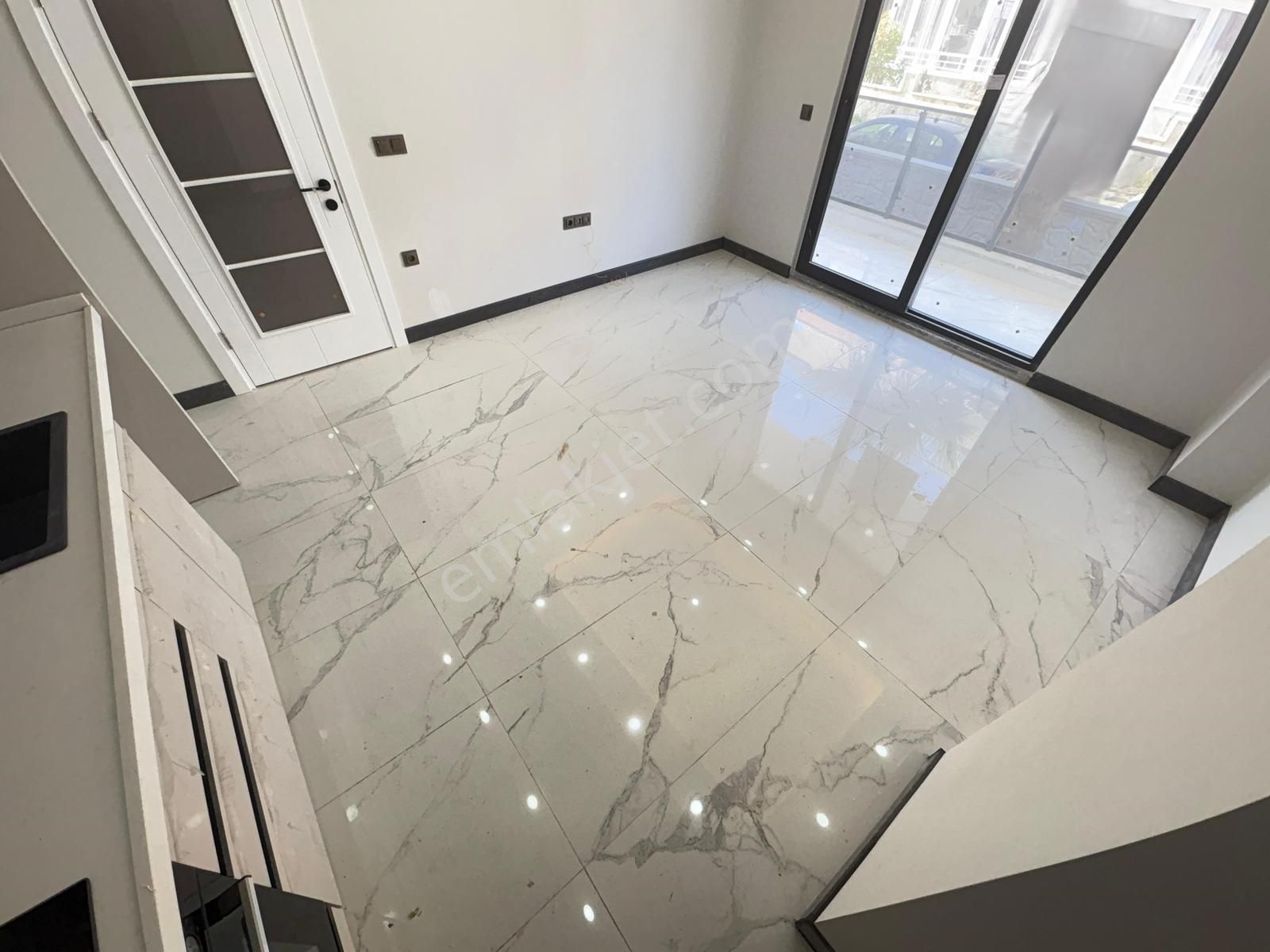 Kumsaldan Akçayda Yatırım İçin Fırsat Kullanışlı_1+1_sıfır Daire - Görsel 5