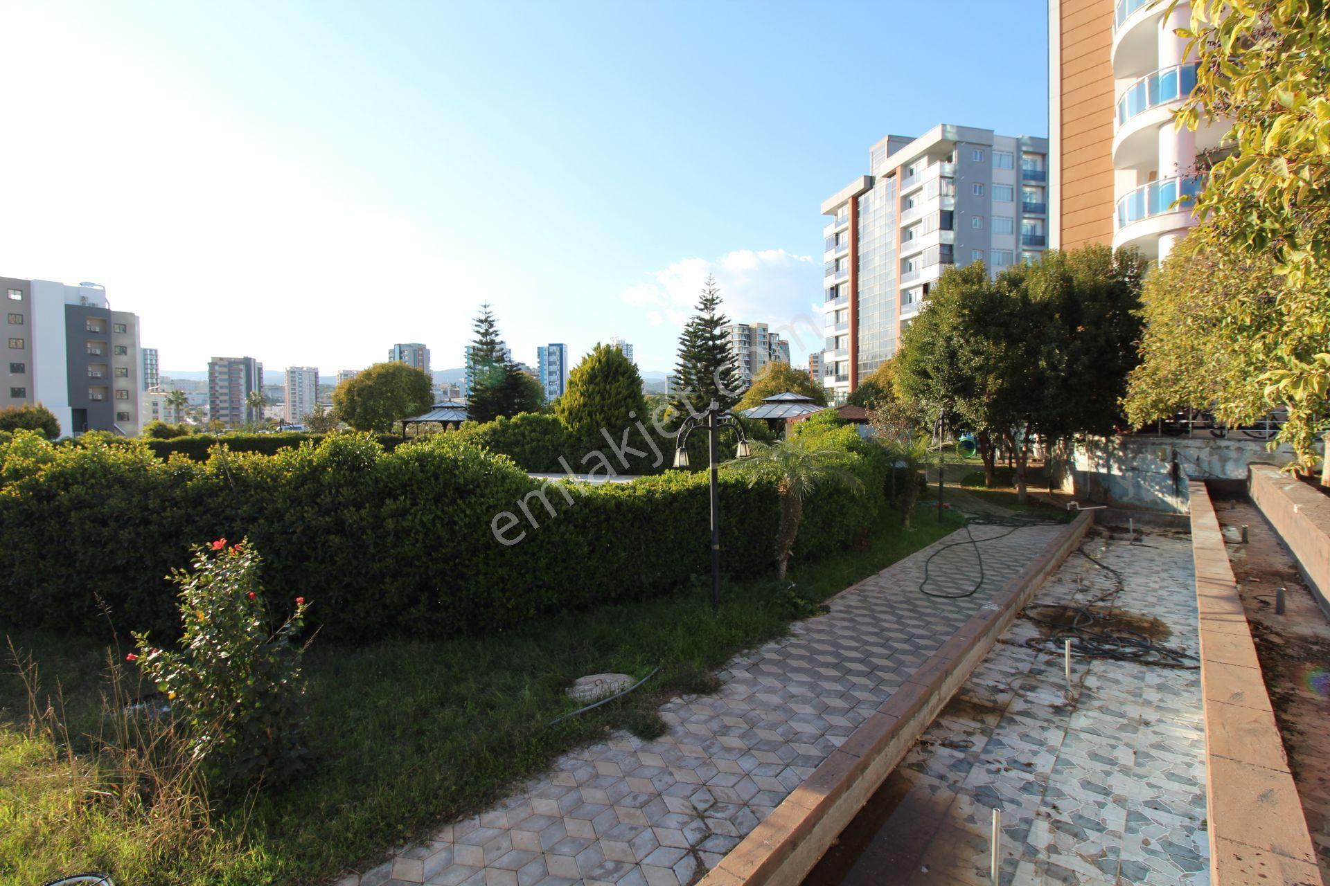Aslan'dan 34.cadde De Geniş Peyzajlı Full Eşyalı Rezidans - Görsel 18