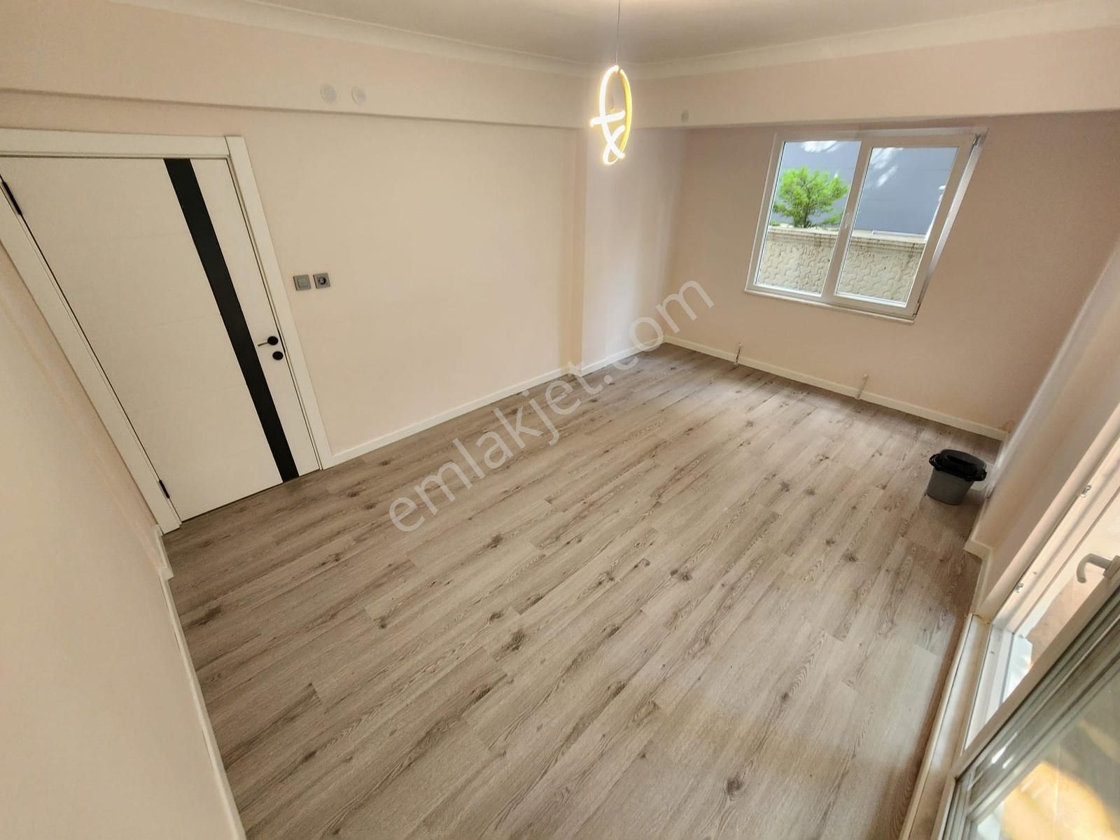 Kumsaldan Altınkumda Denize 150mt Çift Balkonlu_2+1_ferah Daire* - Görsel 24