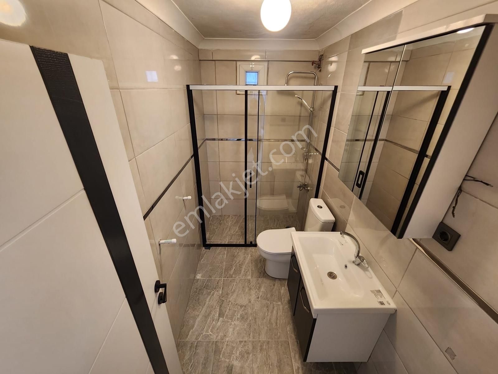 Kumsaldan Altınkumda Denize 150mt Çift Balkonlu_2+1_ferah Daire* - Görsel 33