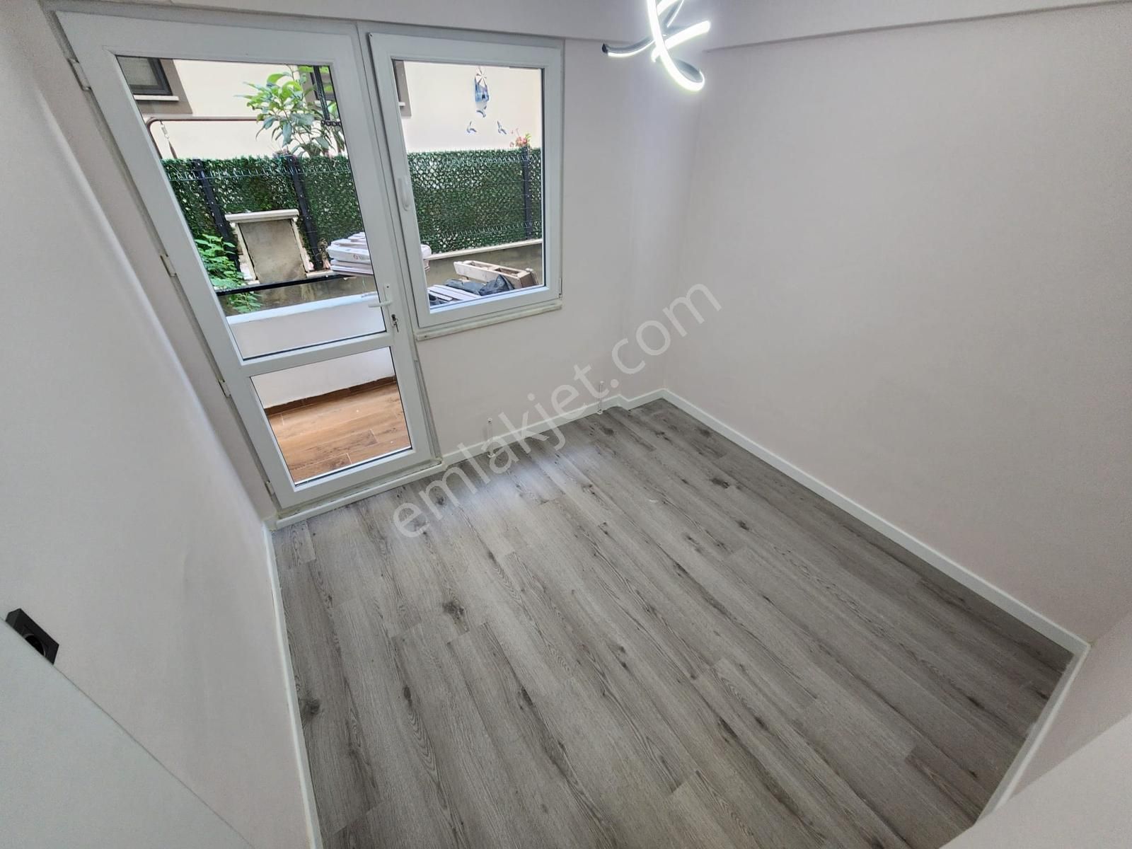 Kumsaldan Altınkumda Denize 150mt Çift Balkonlu_2+1_ferah Daire* - Görsel 21