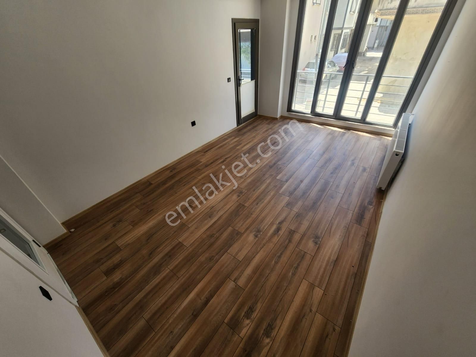 Kumsaldan Akçayda Ebeveyn Banyolu Cam Balkonlu_2+1_öncephe Daire - Görsel 24