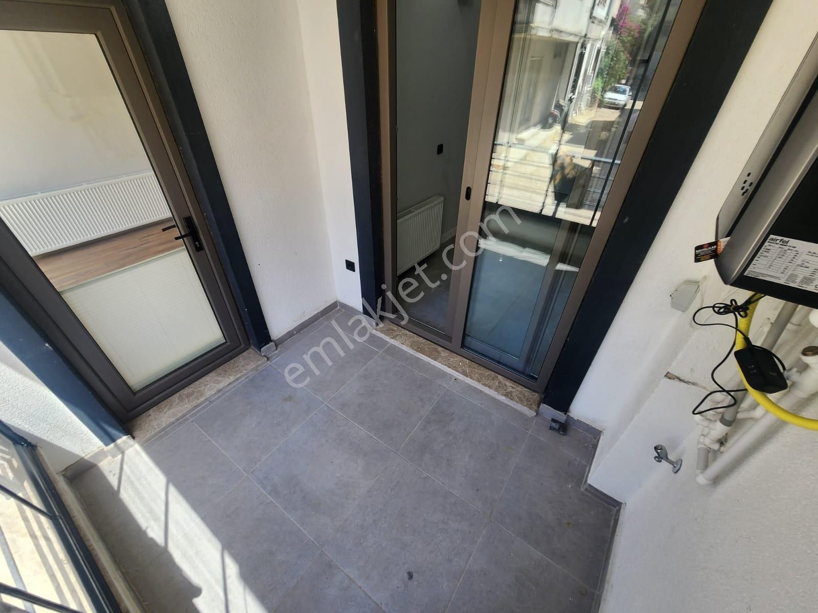Kumsaldan Akçayda Ebeveyn Banyolu Cam Balkonlu_2+1_öncephe Daire - Görsel 13
