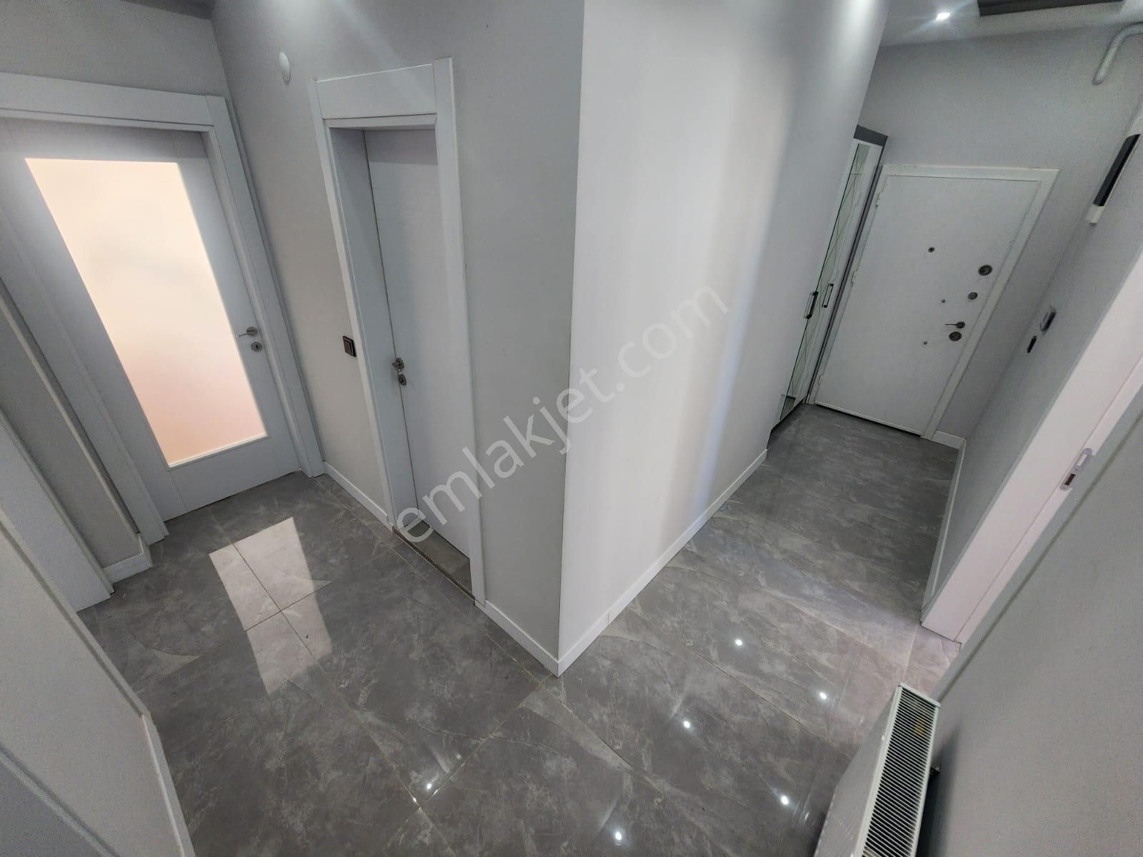 Kumsaldan Akçayda Ebeveyn Banyolu Cam Balkonlu_2+1_öncephe Daire - Görsel 20