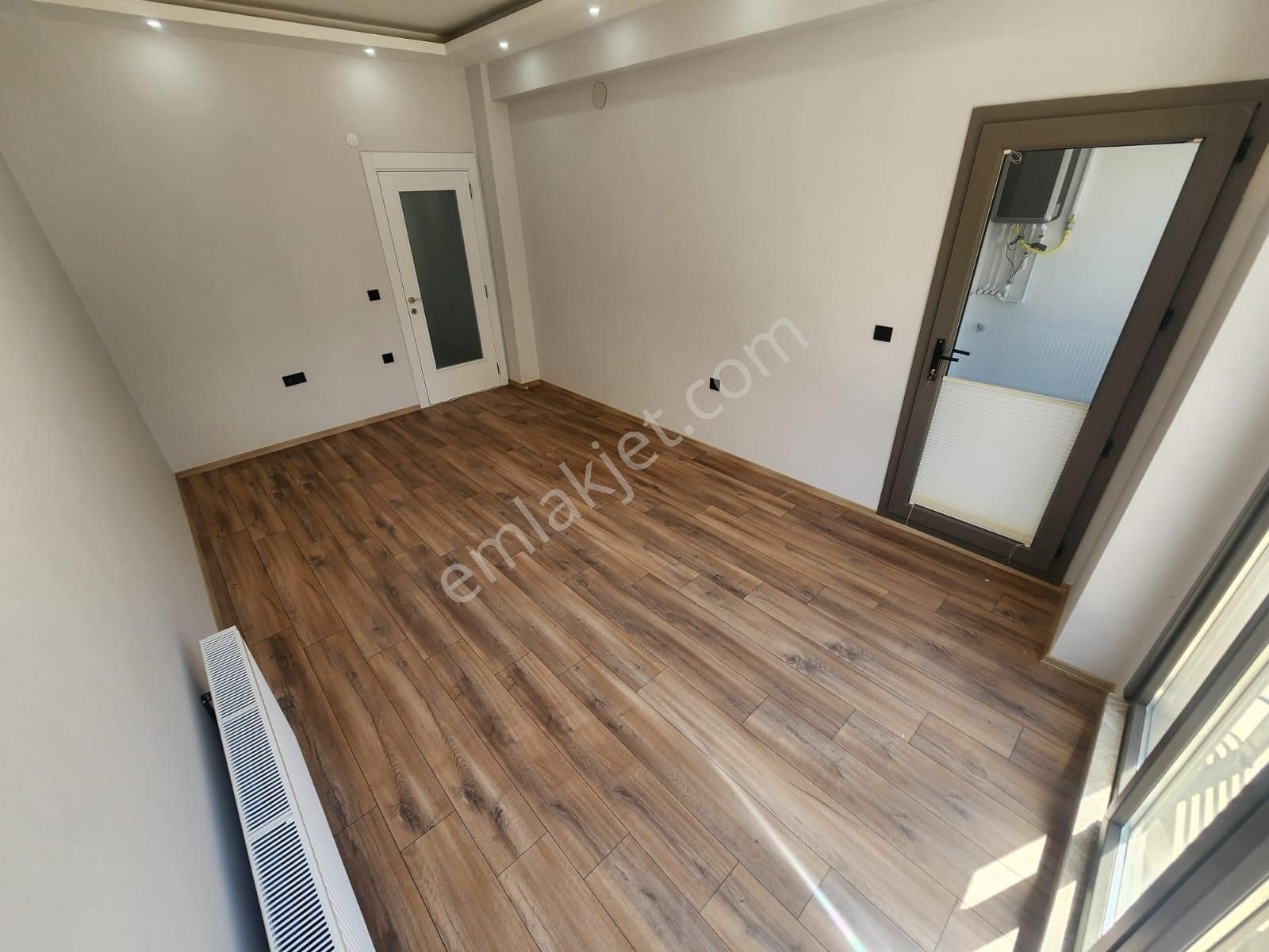 Kumsaldan Akçayda Ebeveyn Banyolu Cam Balkonlu_2+1_öncephe Daire - Görsel 10