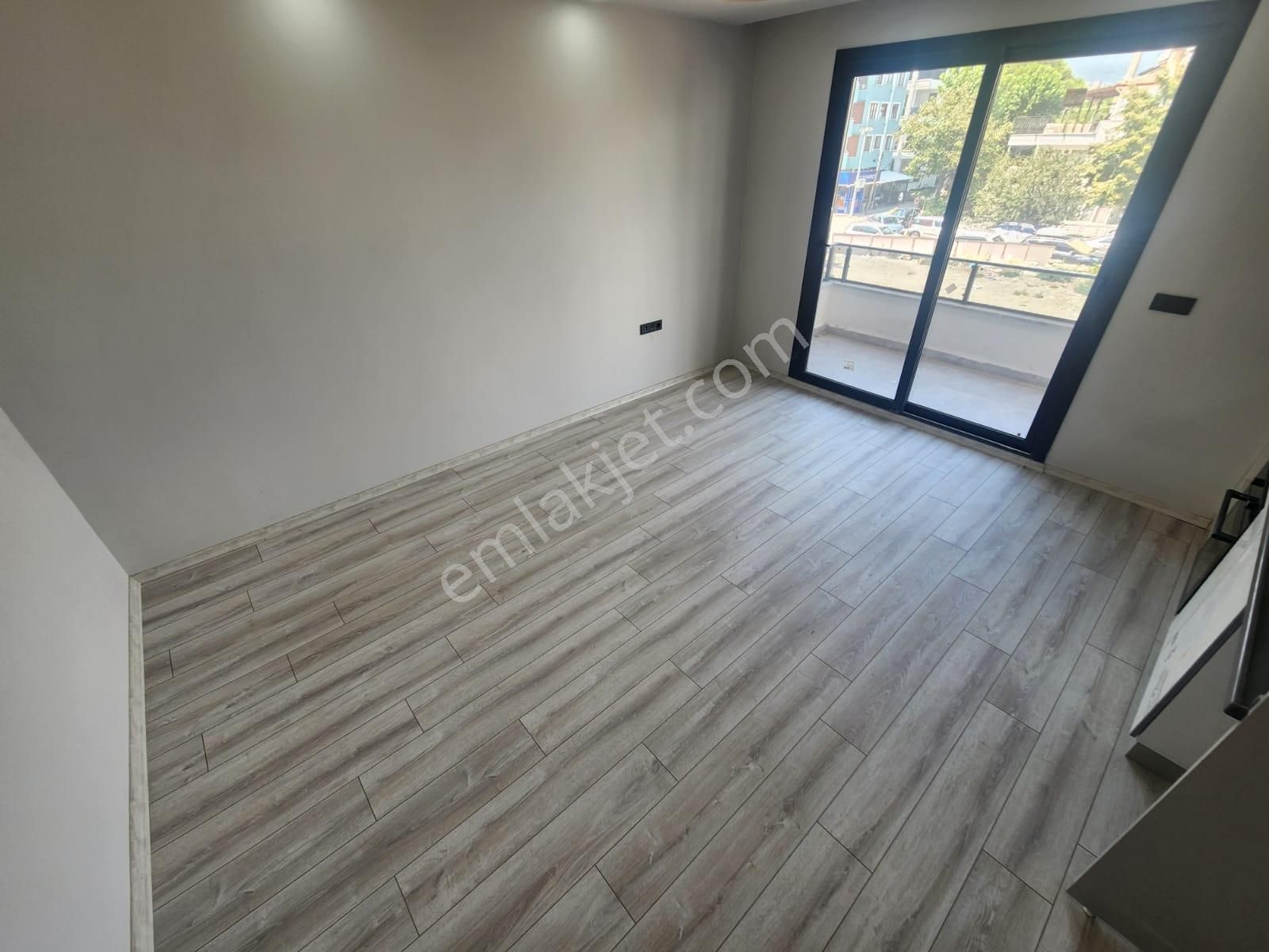 Kumsaldan Akçayda Merkezi Konumda Denize 50 Mt_1+1_sıfır Daire - Görsel 13