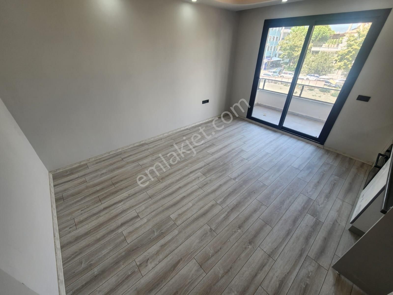 Kumsaldan Akçayda Merkezi Konumda Denize 50 Mt_1+1_sıfır Daire - Görsel 28