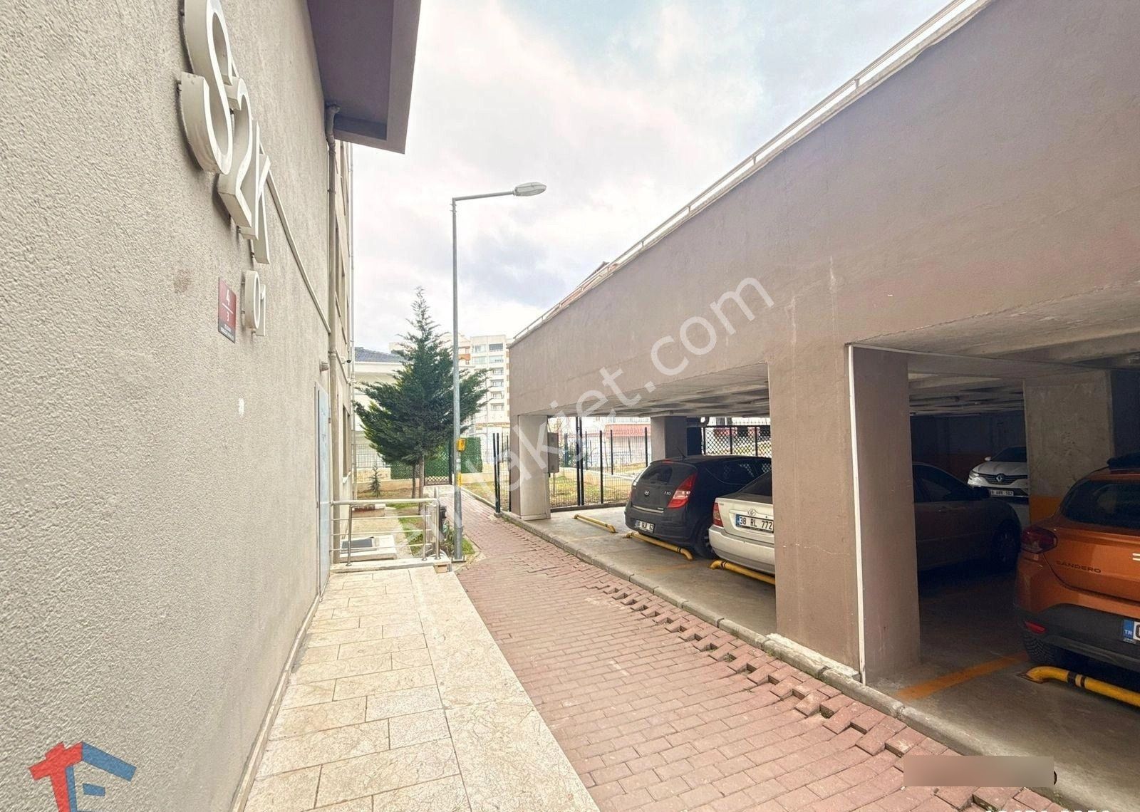 Manzaralı Temiz Kullanışlı Kiralık 2+1 - Görsel 8