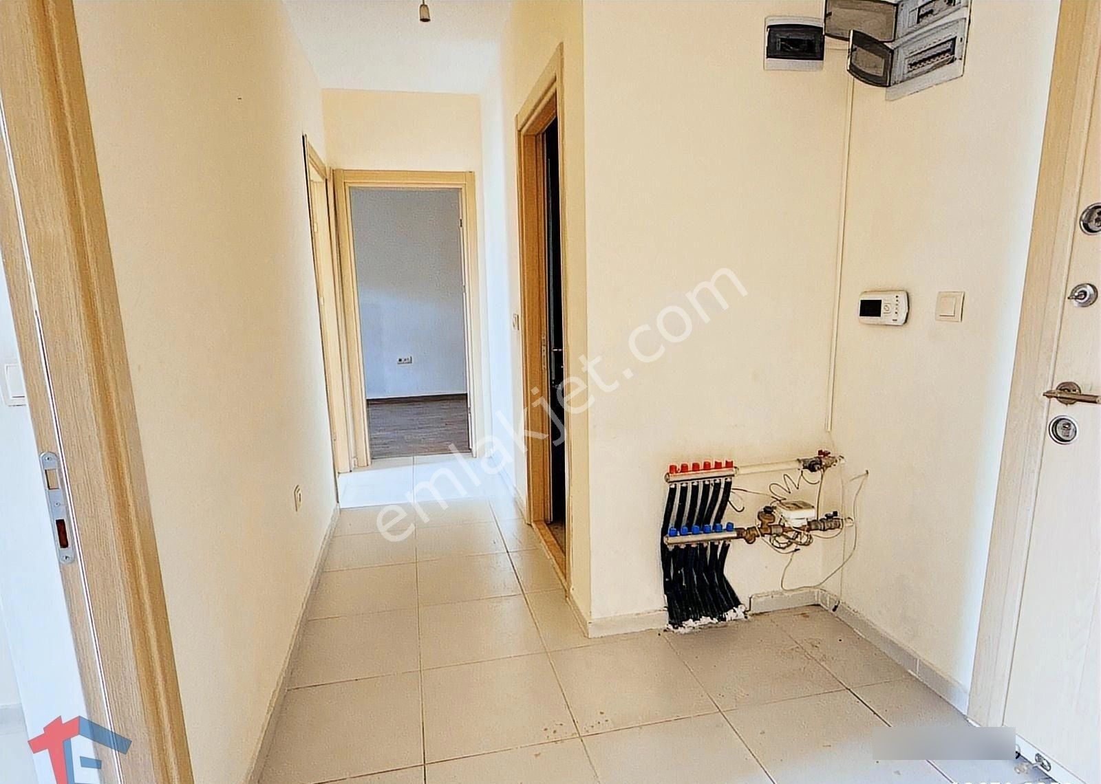 Manzaralı Temiz Kullanışlı Kiralık 2+1 - Görsel 5