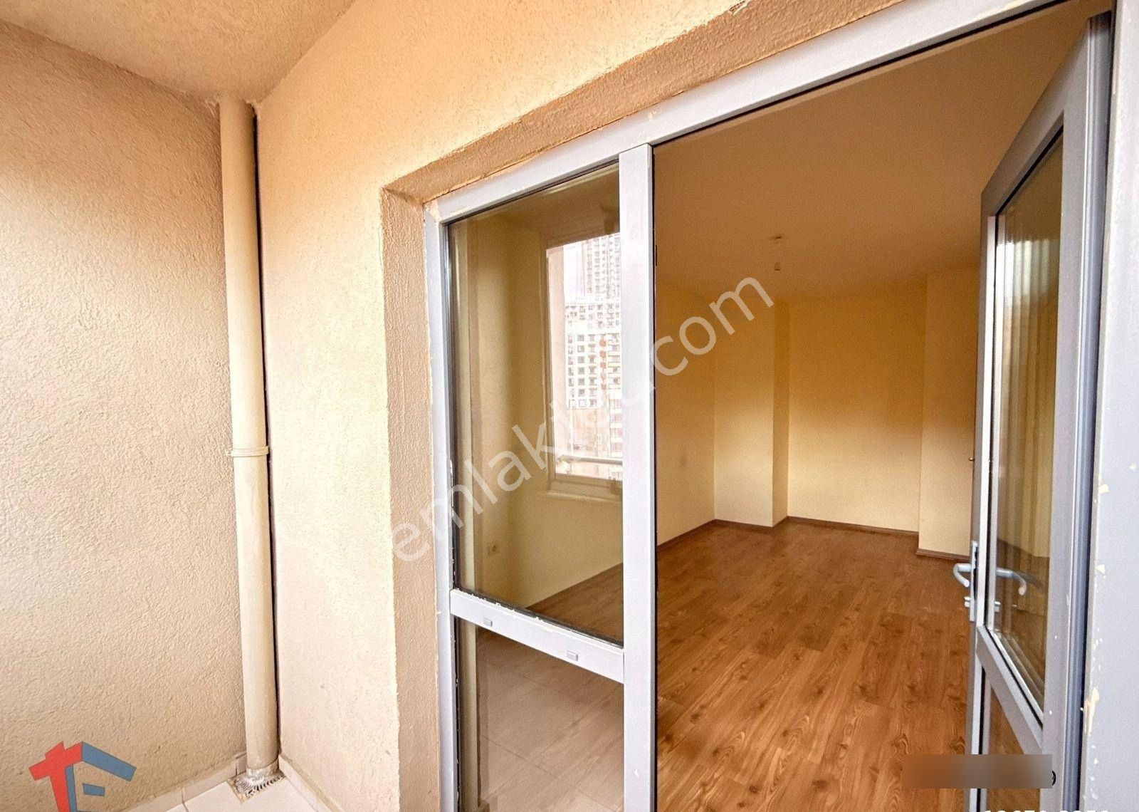 Manzaralı Temiz Kullanışlı Kiralık 2+1 - Görsel 3