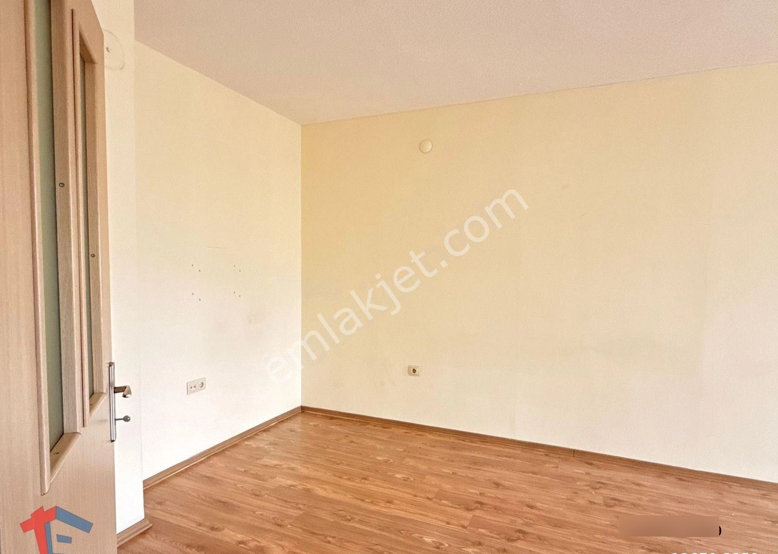 Manzaralı Temiz Kullanışlı Kiralık 2+1 - Görsel 2