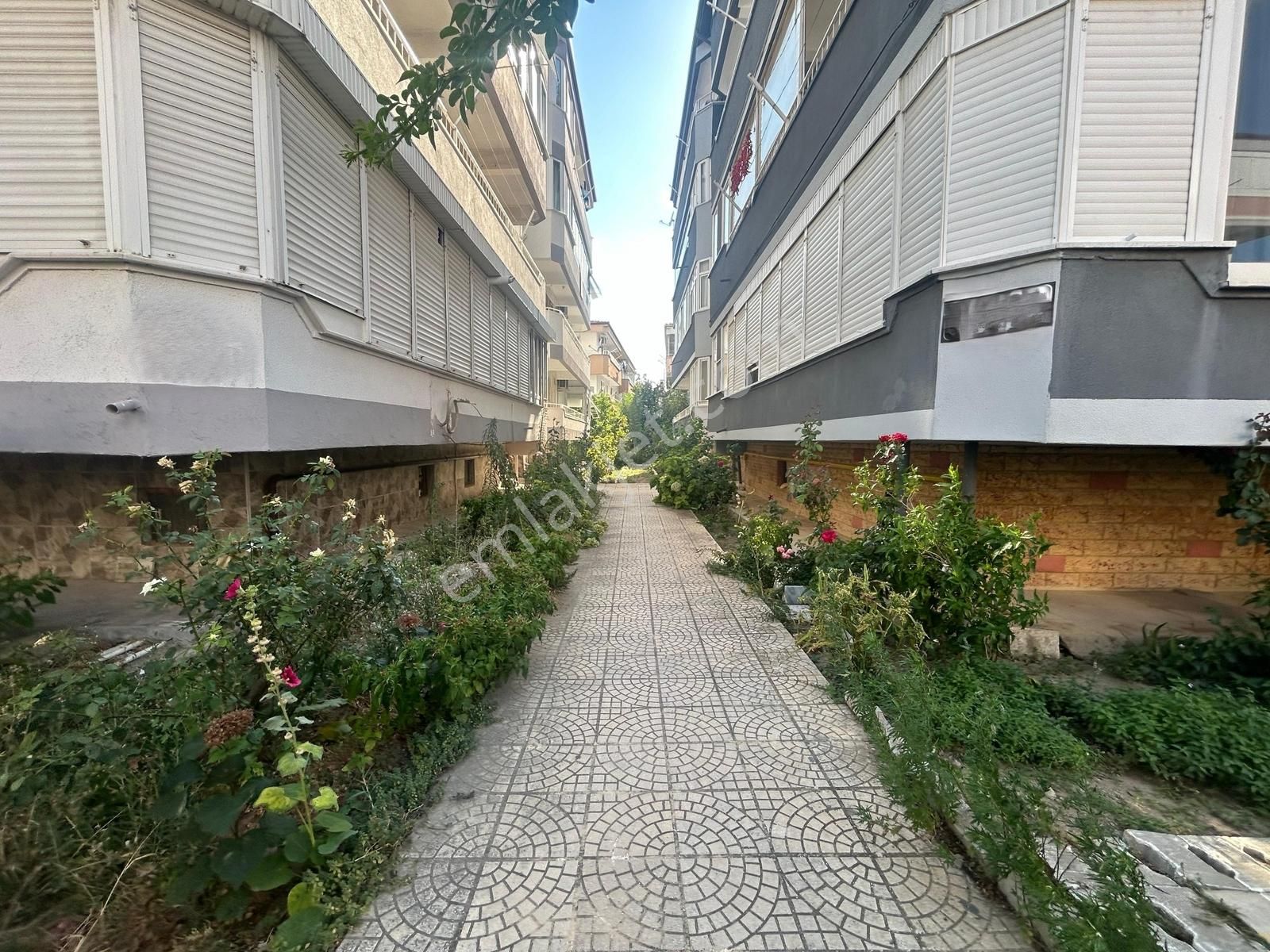 Kumsaldan İkizçayda Geniş Balkonlu Full Eşyalı_2+1_öncephe Daire - Görsel 33