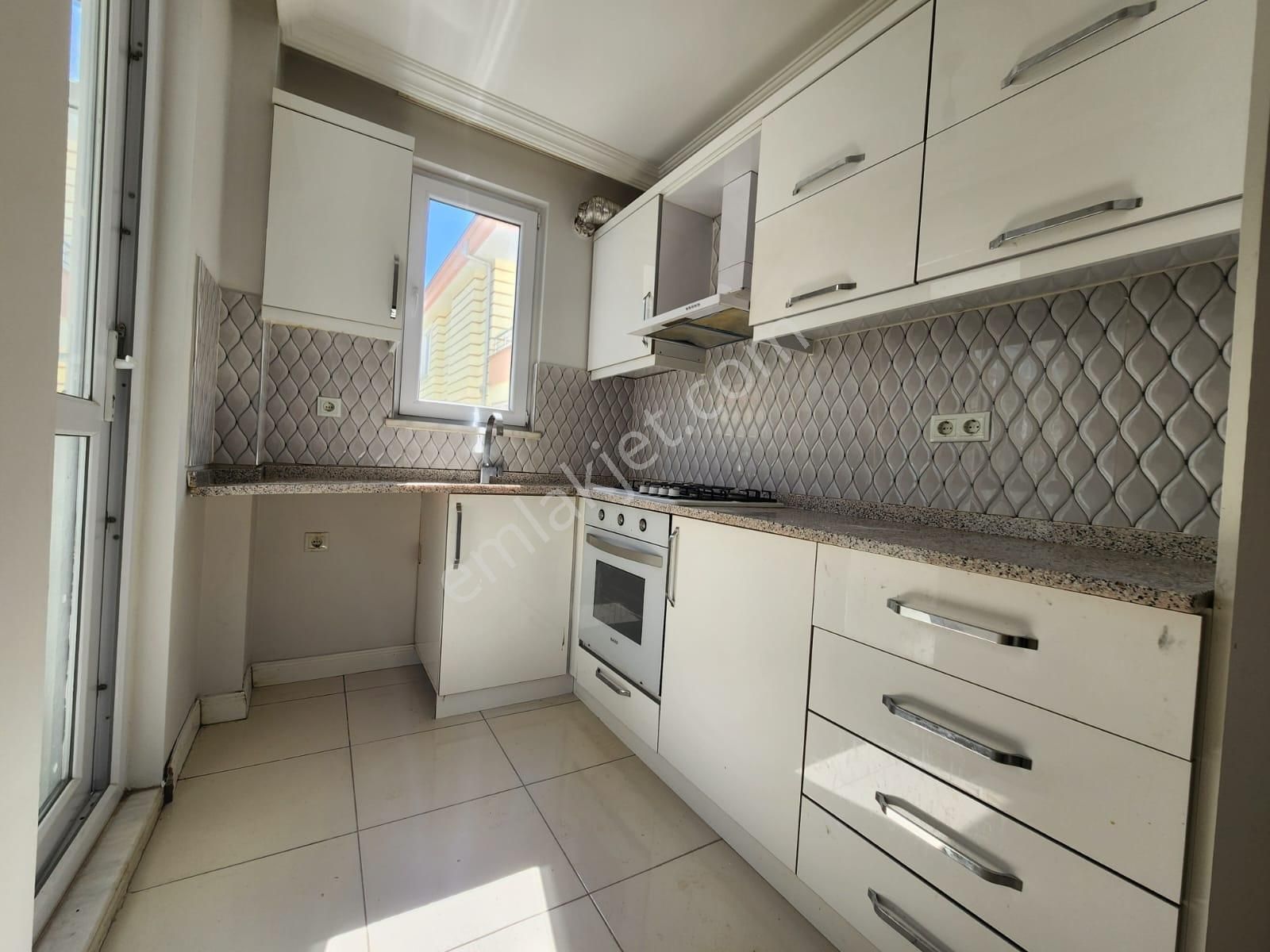 Kumsaldan Akçay'da Ayrı Mutfak Muhteşem Fiyat_2+1_satılık Daire*