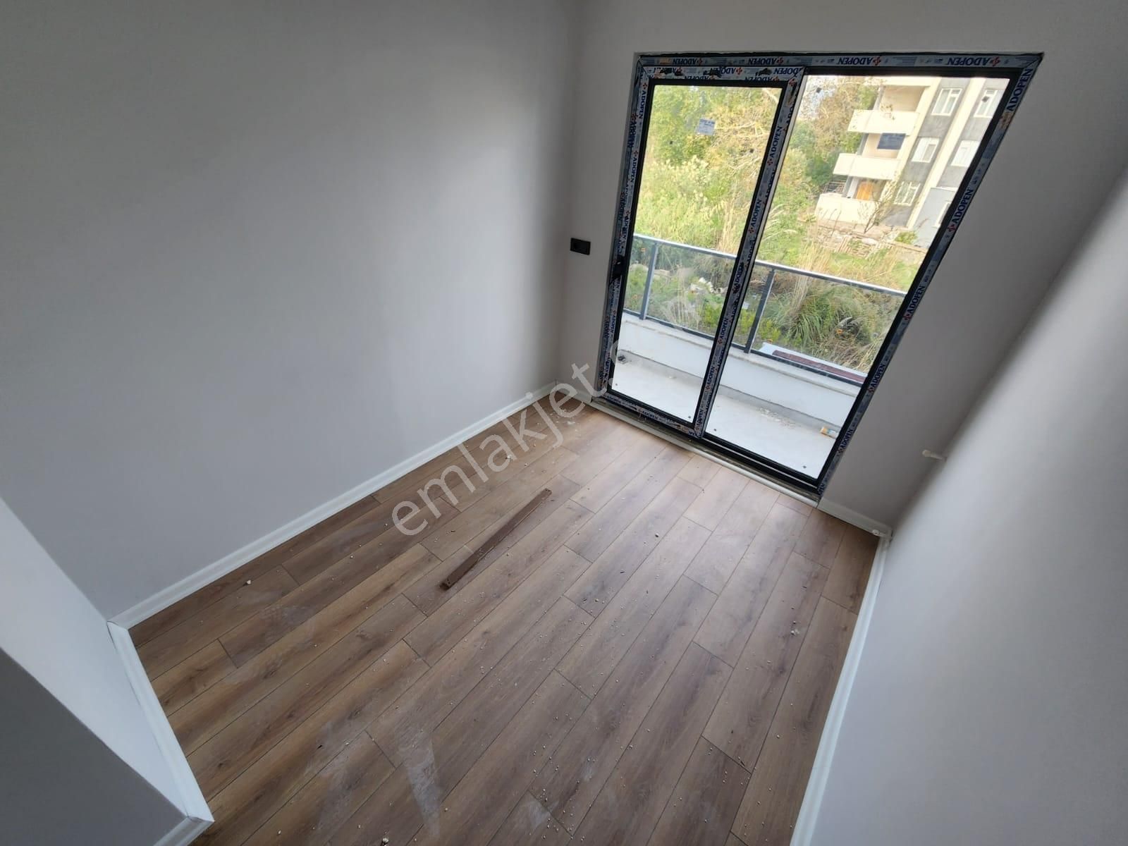 Kumsaldan Akçayda Çift Balkonlu Ara Kat Ön Cephe_2+1_sıfır Daire - Görsel 4