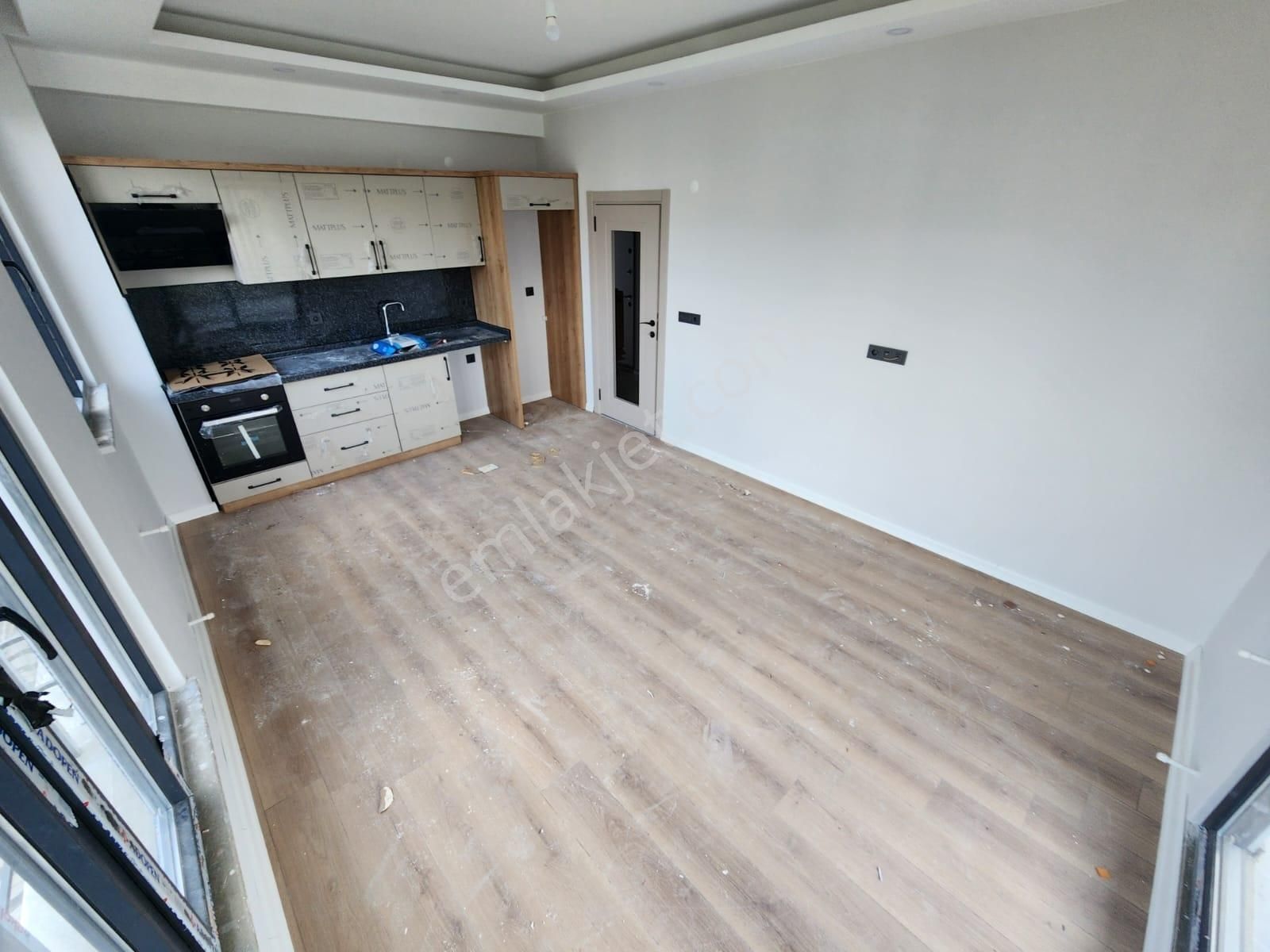 Kumsaldan Akçayda Çift Balkonlu Ara Kat Ön Cephe_2+1_sıfır Daire - Görsel 27