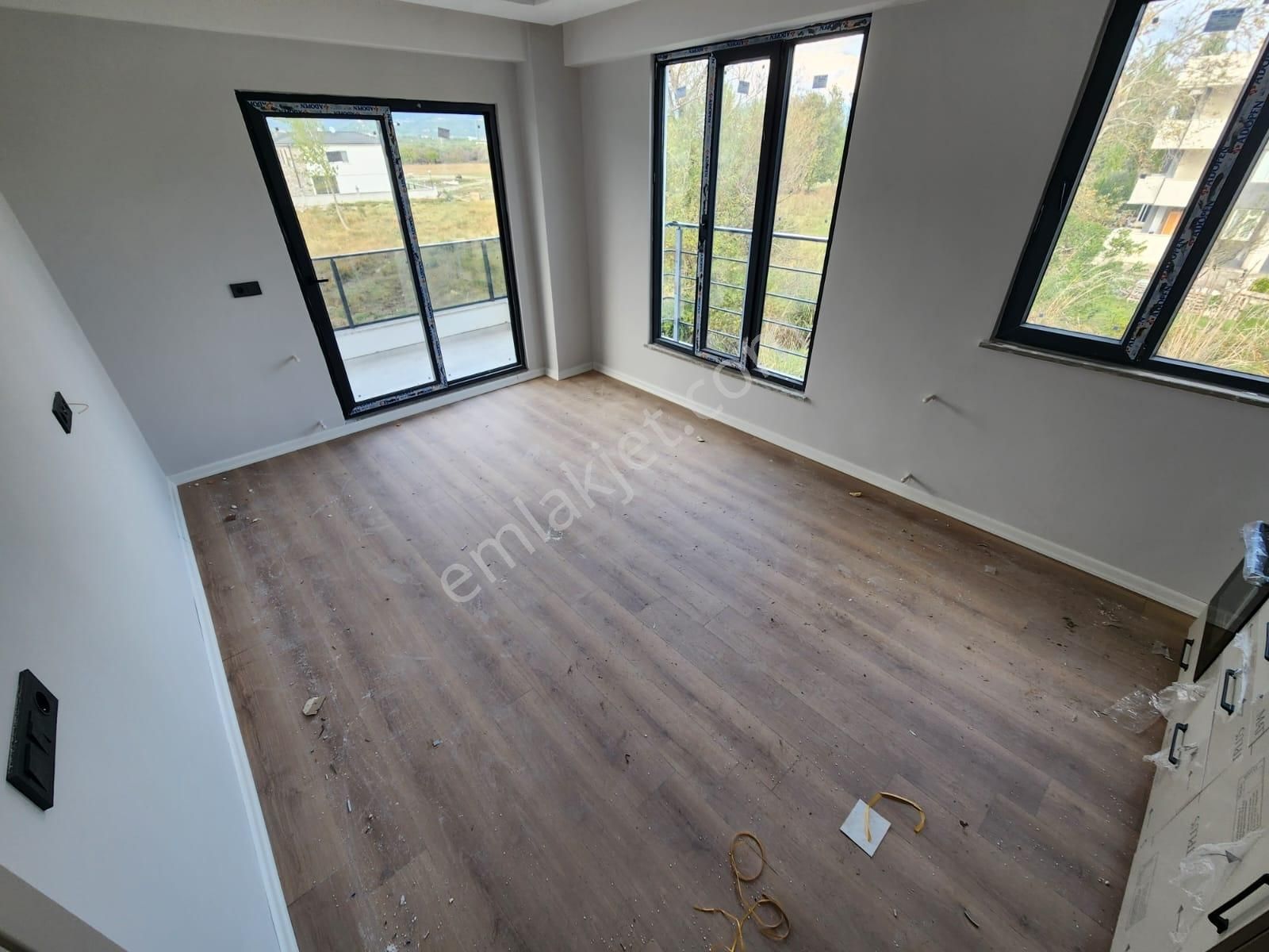 Kumsaldan Akçayda Çift Balkonlu Ara Kat Ön Cephe_2+1_sıfır Daire - Görsel 33