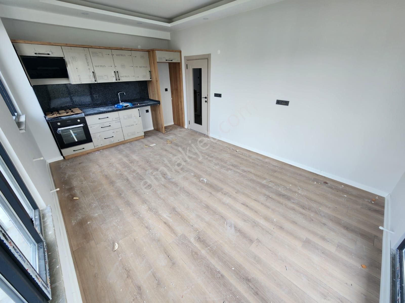 Kumsaldan Akçayda Çift Balkonlu Ara Kat Ön Cephe_2+1_sıfır Daire - Görsel 32