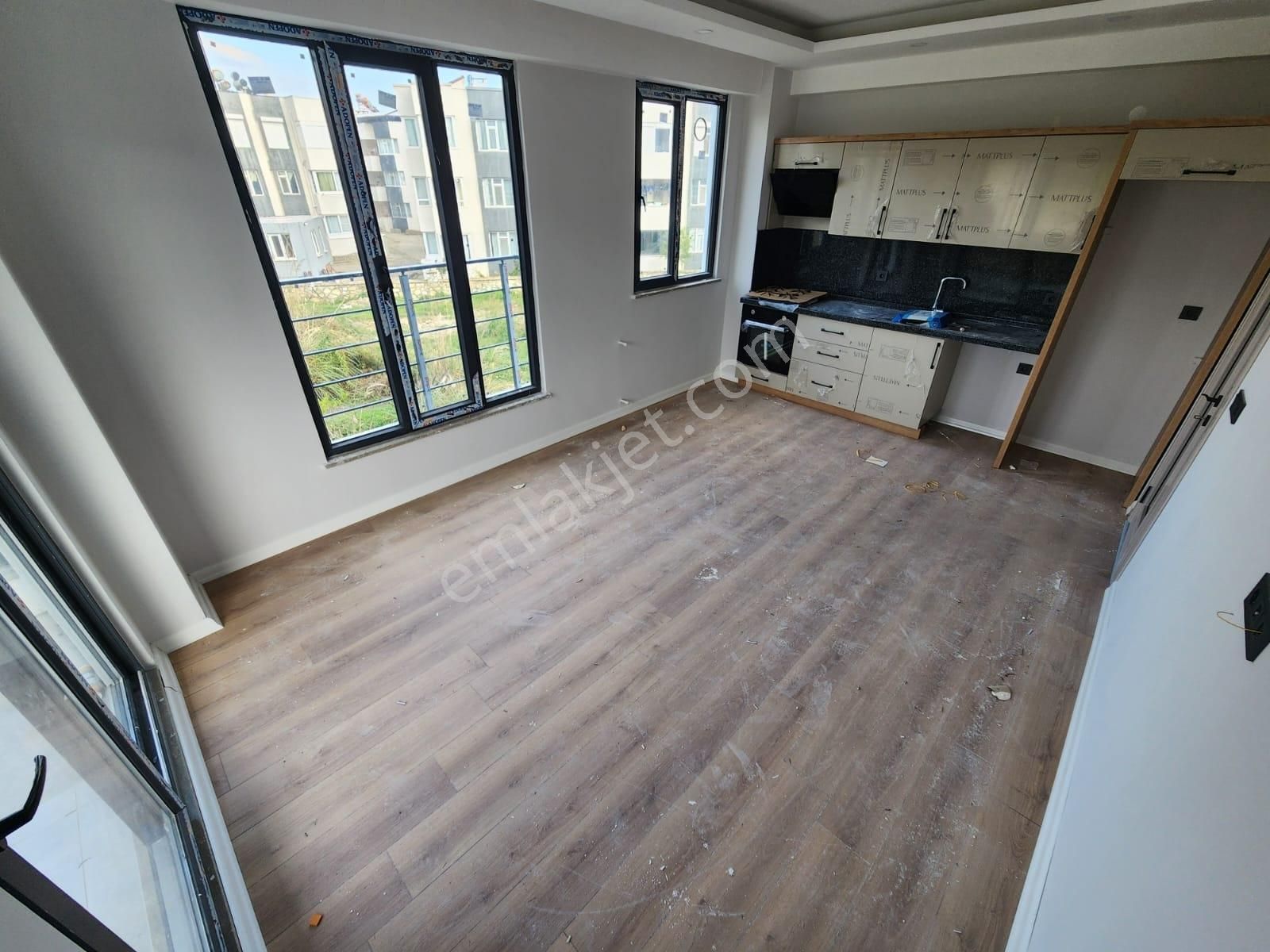 Kumsaldan Akçayda Çift Balkonlu Ara Kat Ön Cephe_2+1_sıfır Daire - Görsel 10