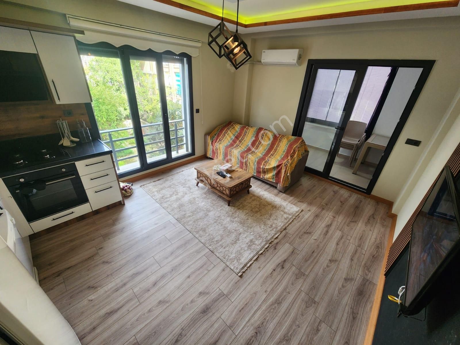 Yetkisi Kumsaldan Denize 100 Mt! Ara Kat Geniş_1+1_satılık Daire - Görsel 10