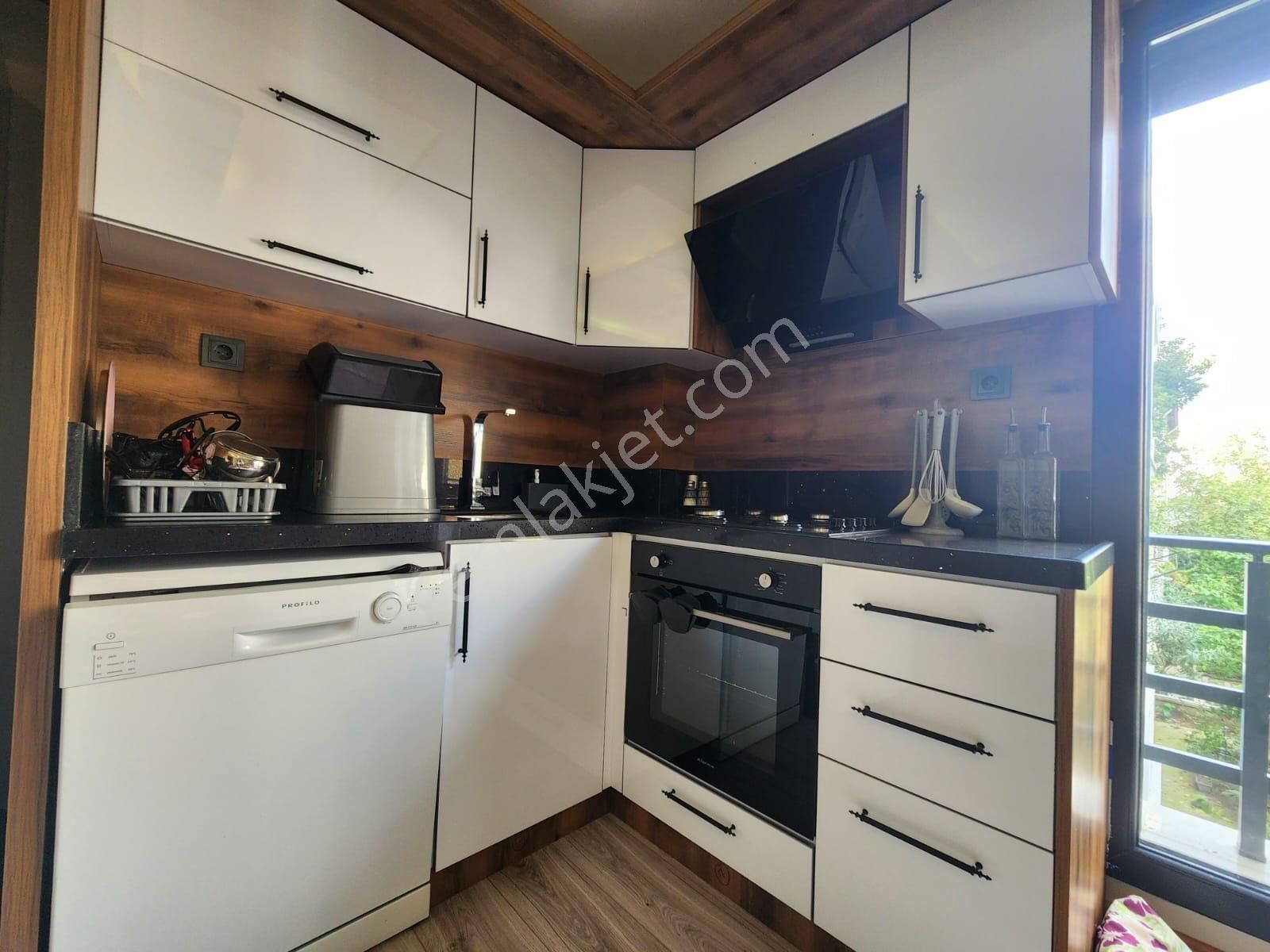 Yetkisi Kumsaldan Denize 100 Mt! Ara Kat Geniş_1+1_satılık Daire - Görsel 27