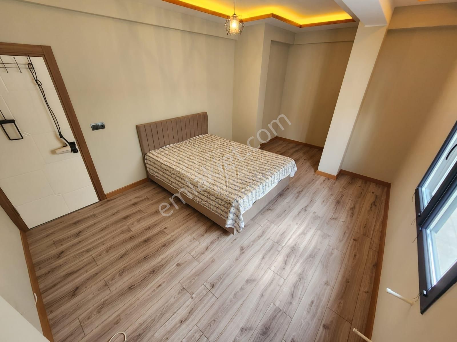 Yetkisi Kumsaldan Denize 100 Mt! Ara Kat Geniş_1+1_satılık Daire - Görsel 33