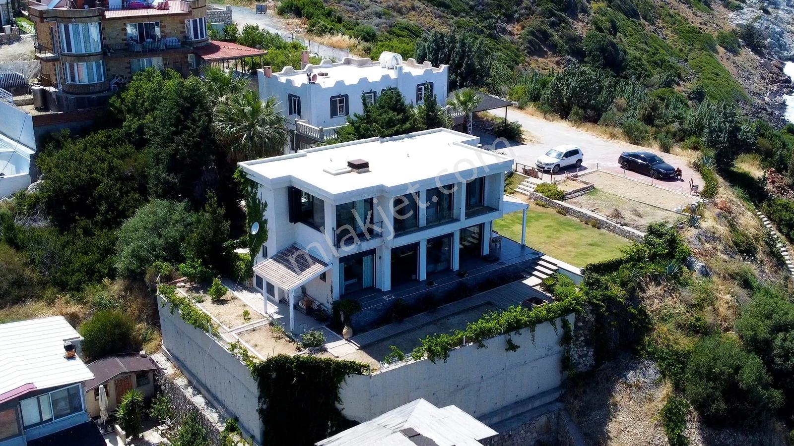 Karaburun Bozköy'de Full Deniz Manzaralı Satılık Dublex Villa - Görsel 12