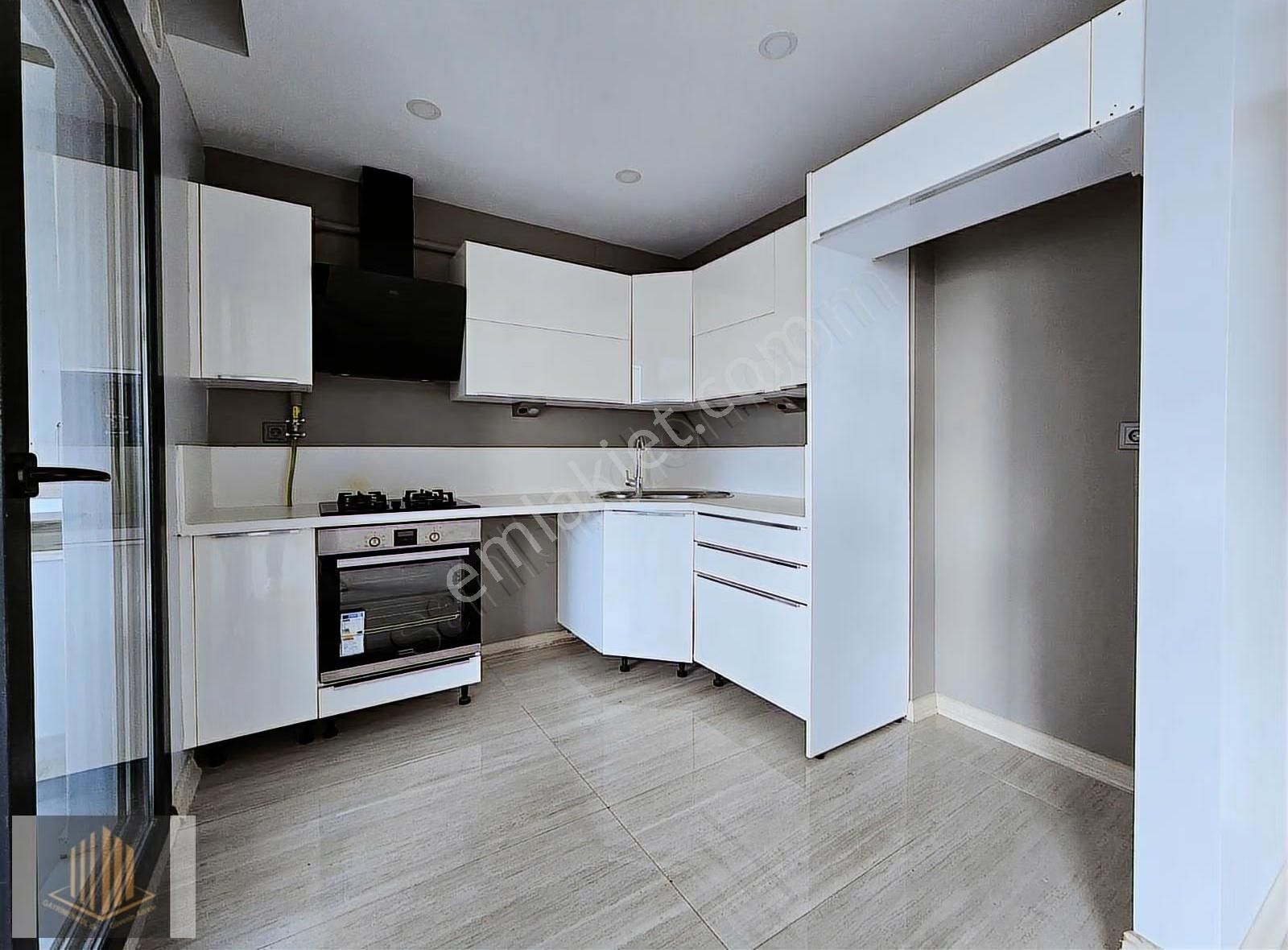 Sağlam'dan T.özal'da Güvenlikli Site İçi Havuz Sosyal Donatılı