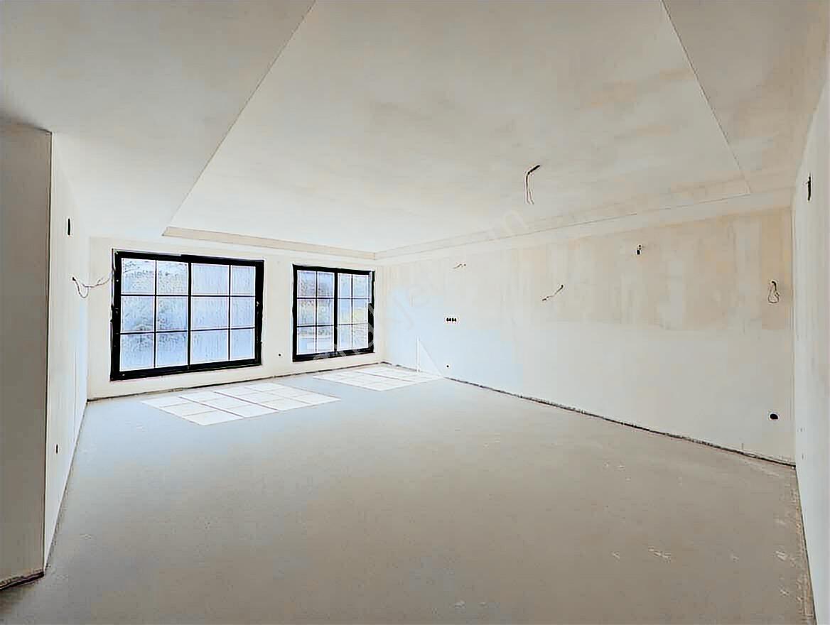 New Form'dan Kuyuluk'ta Satılık 5+2 Villa + 1000 M2 Bahçe - Görsel 24