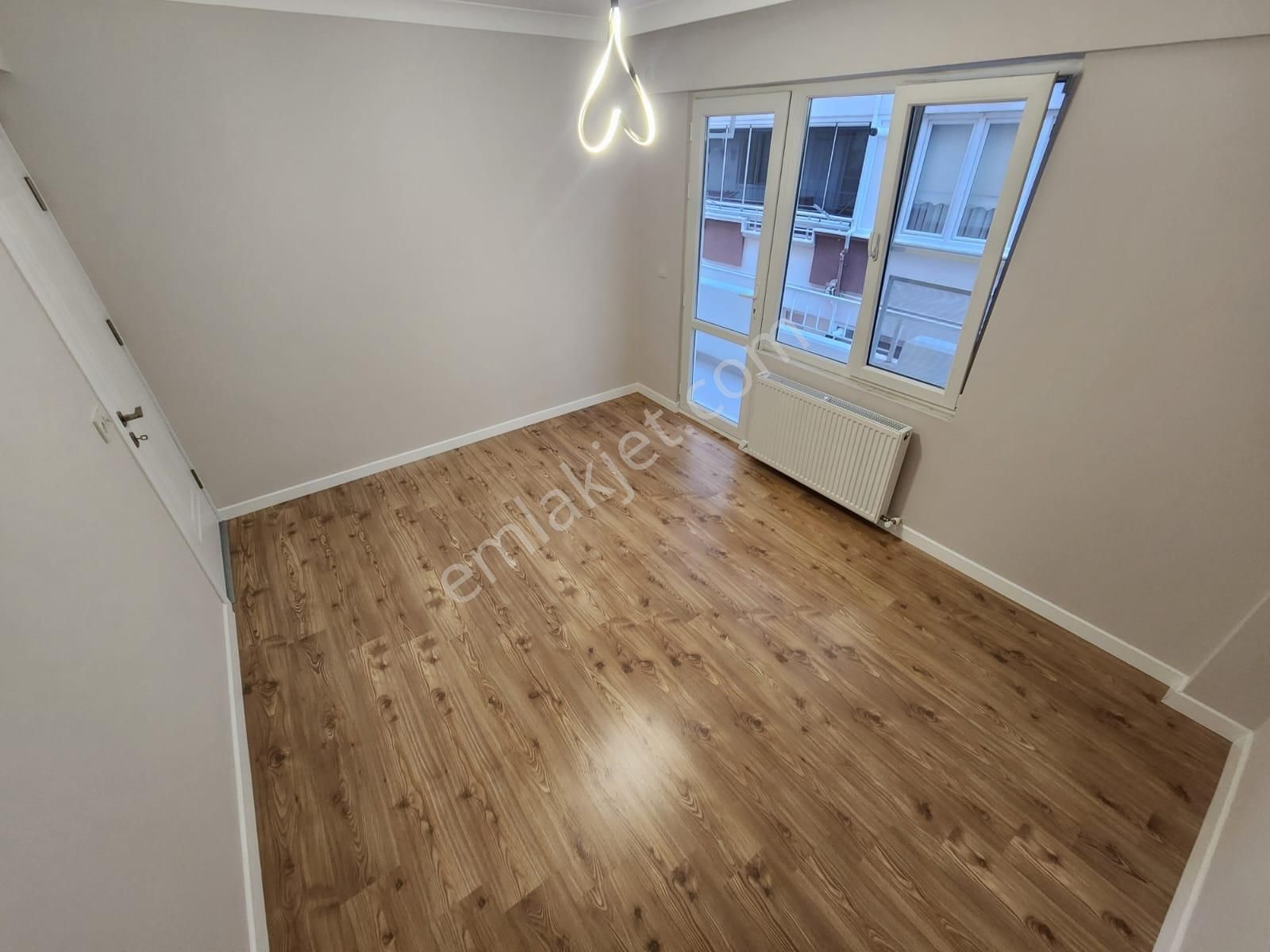 Kumsaldan Muhteşem Genişlikte_3+1_ön Cephe Ara Kat Satılık Daire - Görsel 5