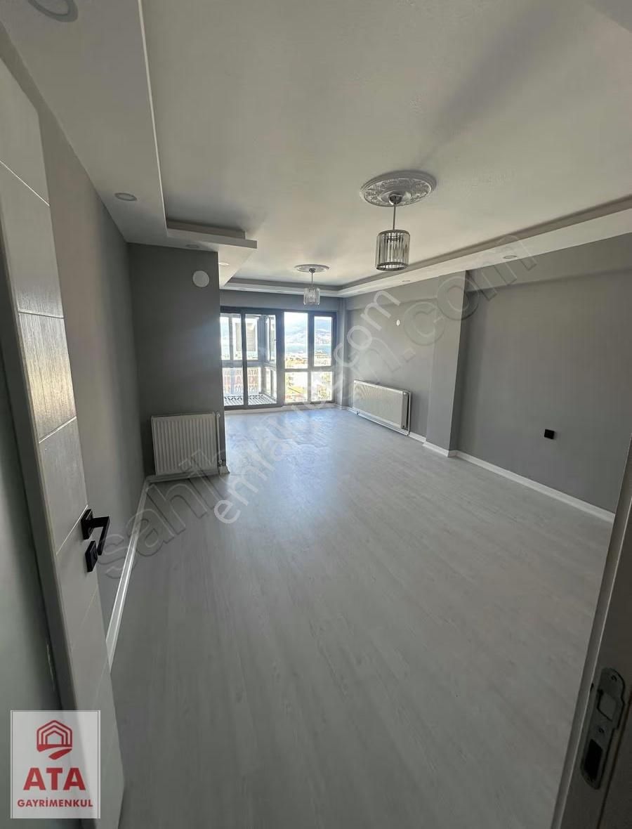 Hatayın Merkezi Yerinde Deniz Manzaralı Kiralık 3+1 Daire - Görsel 18