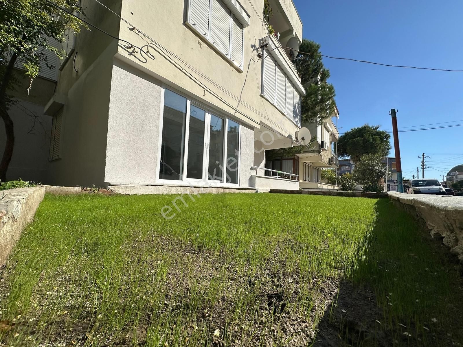 Kumsaldan Altınkumda Bahçe Kullanımlı Ön Cephe Satılık_2+1_daire