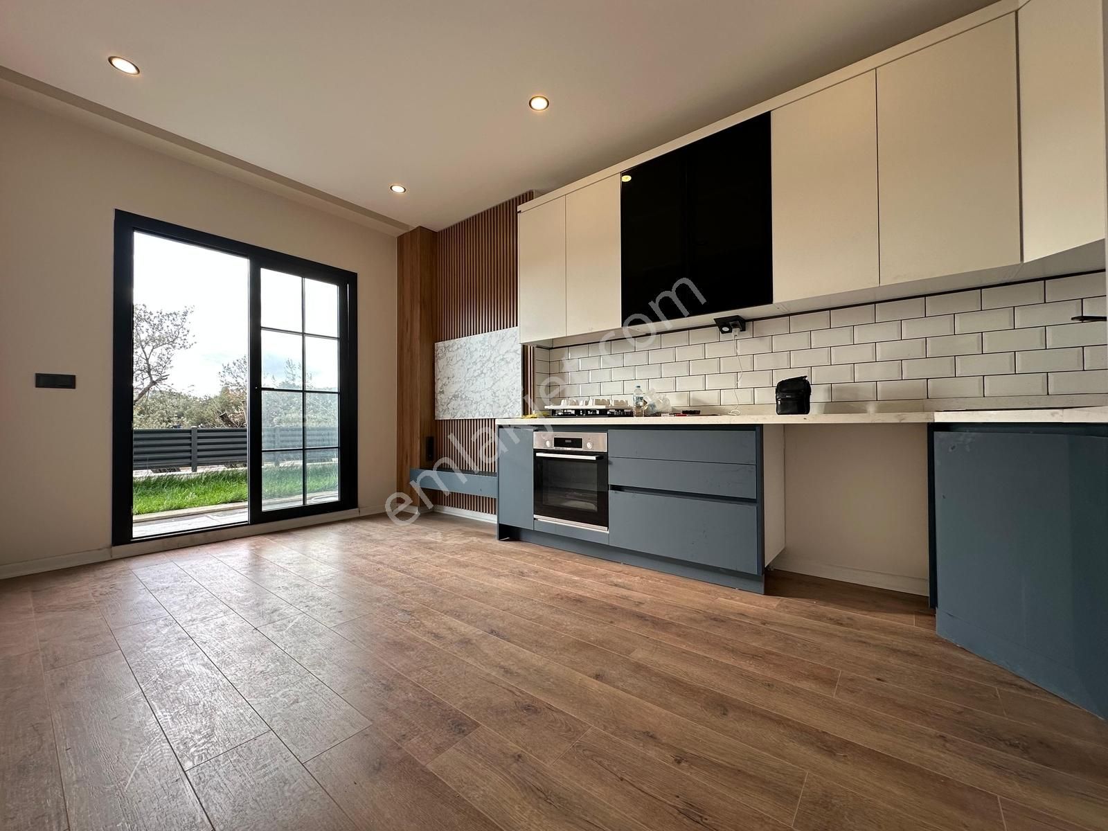 Kumsaldan Akçayda Kapalı Otopark Bahçe Kullanımlı_1+1_ Lüx Daire - Görsel 22