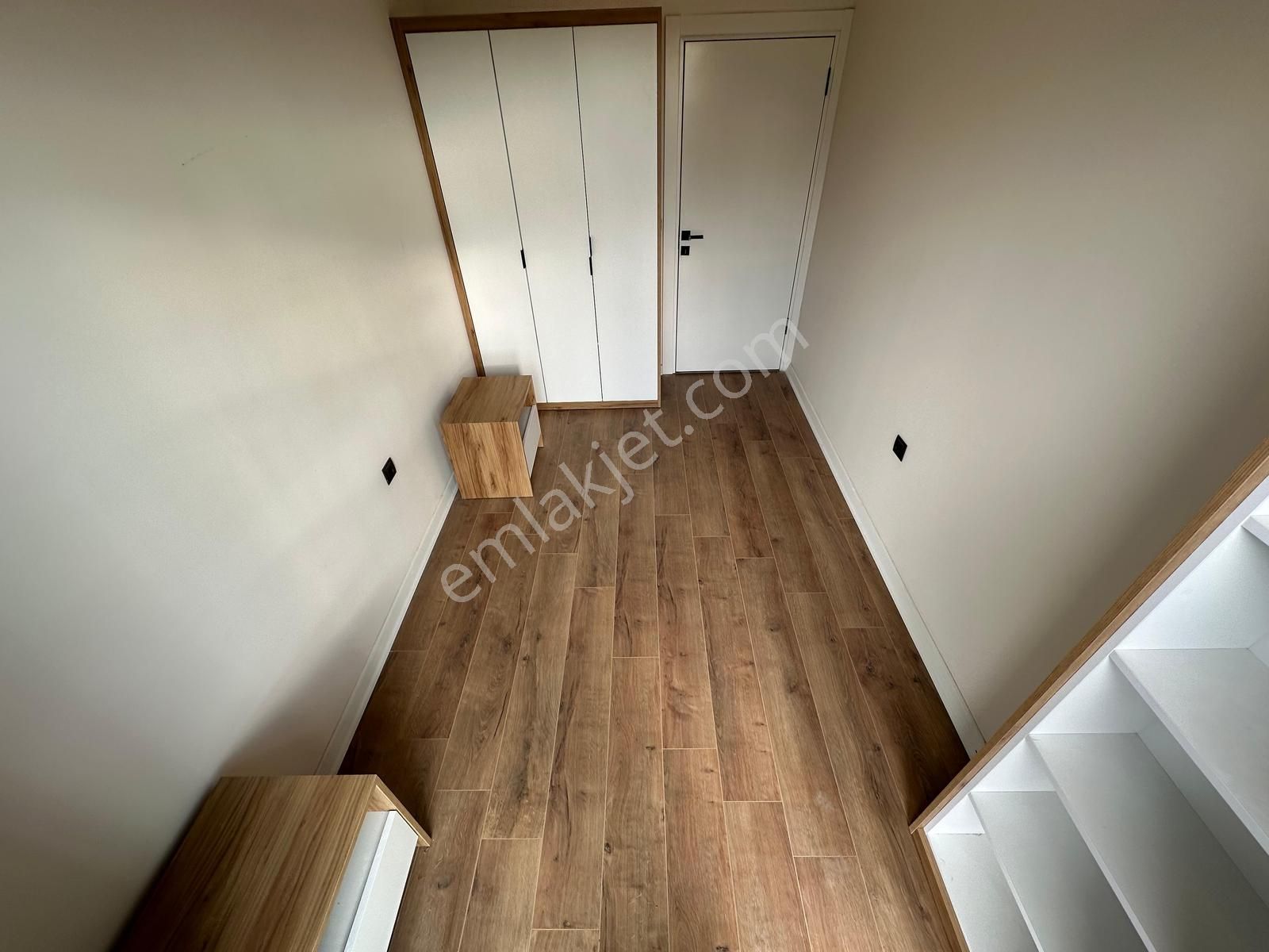 Kumsaldan Akçayda Kapalı Otopark Bahçe Kullanımlı_1+1_ Lüx Daire - Görsel 11