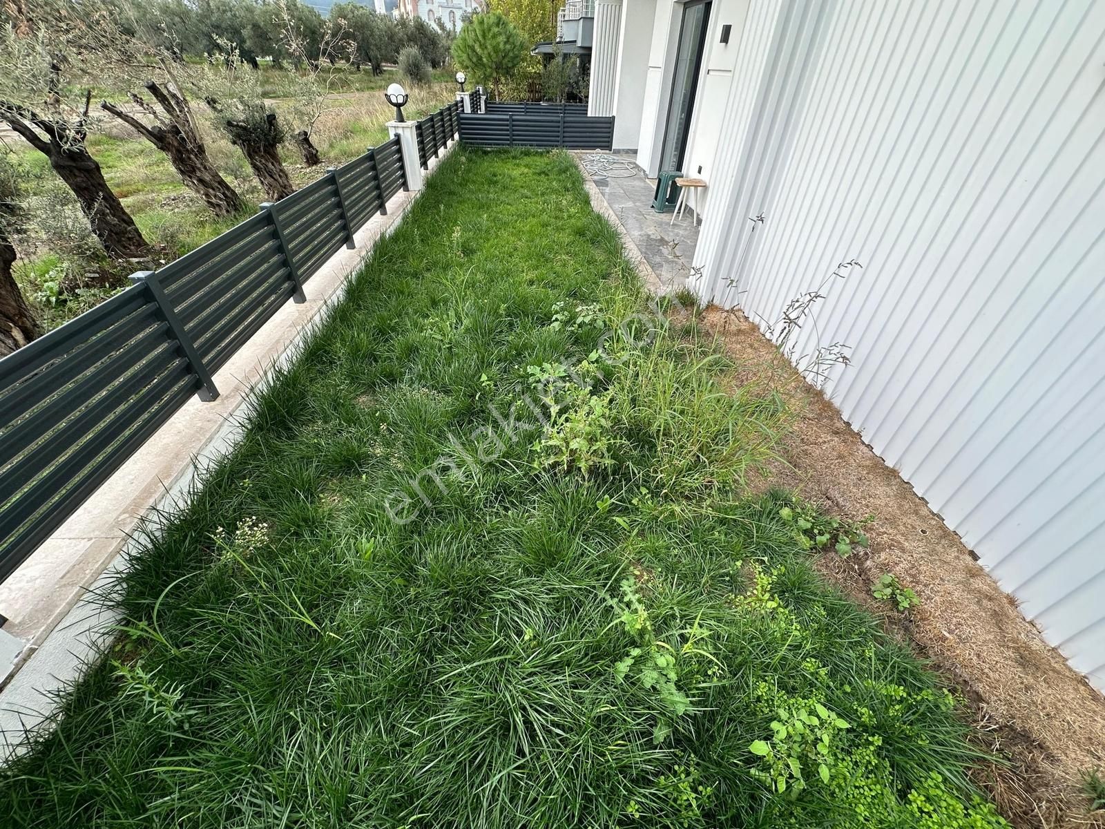 Kumsaldan Akçayda Kapalı Otopark Bahçe Kullanımlı_1+1_ Lüx Daire - Görsel 3