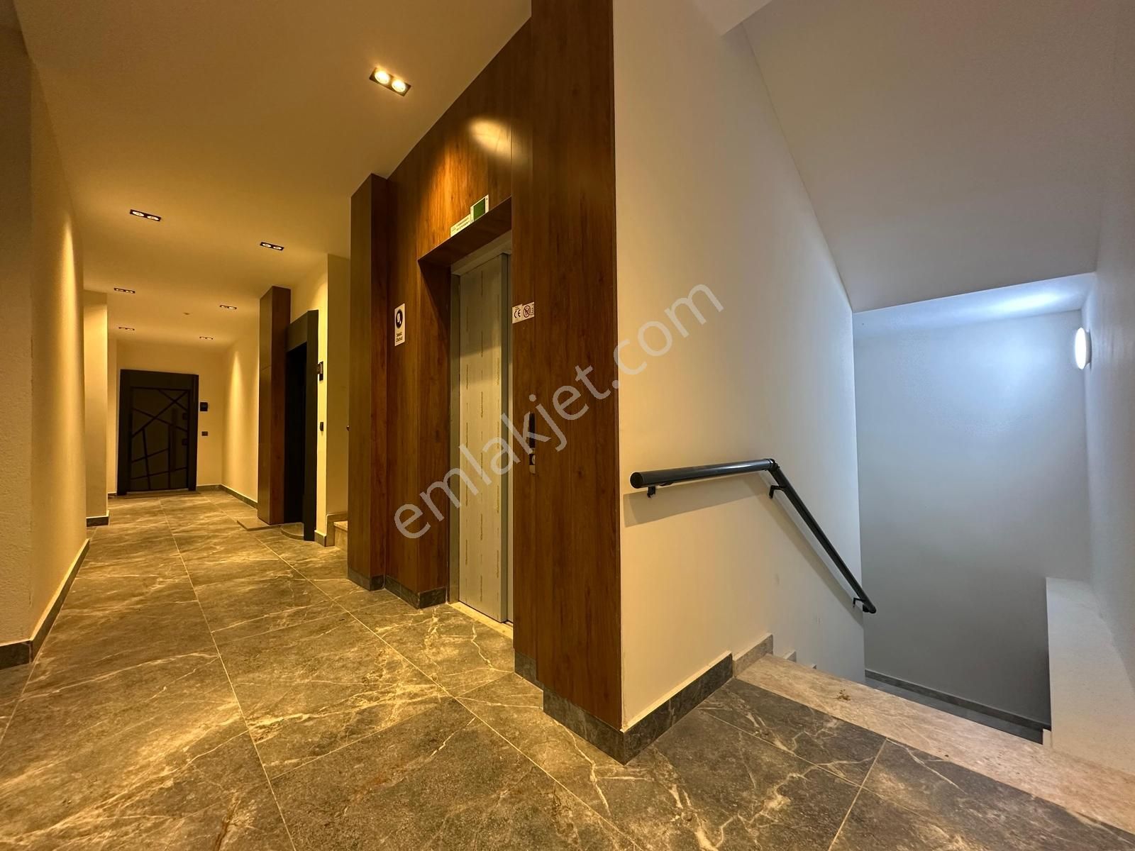 Kumsaldan Akçayda Kapalı Otopark Bahçe Kullanımlı_1+1_ Lüx Daire - Görsel 30