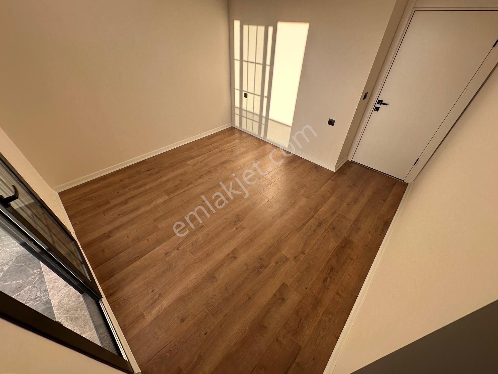 Kumsaldan Akçay'da Kapalı Otoparklı Giyinme Odalı_2+1_ Lüx Daire - Görsel 19