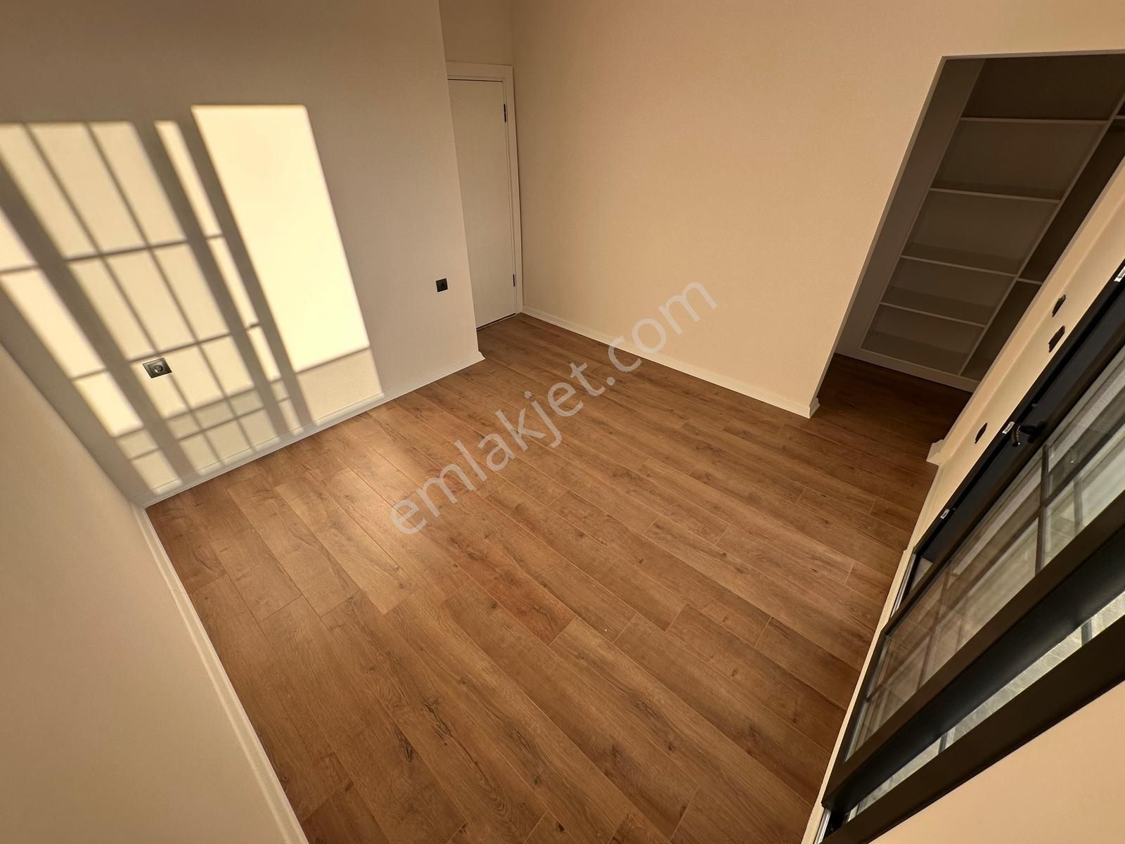 Kumsaldan Akçay'da Kapalı Otoparklı Giyinme Odalı_2+1_ Lüx Daire - Görsel 27