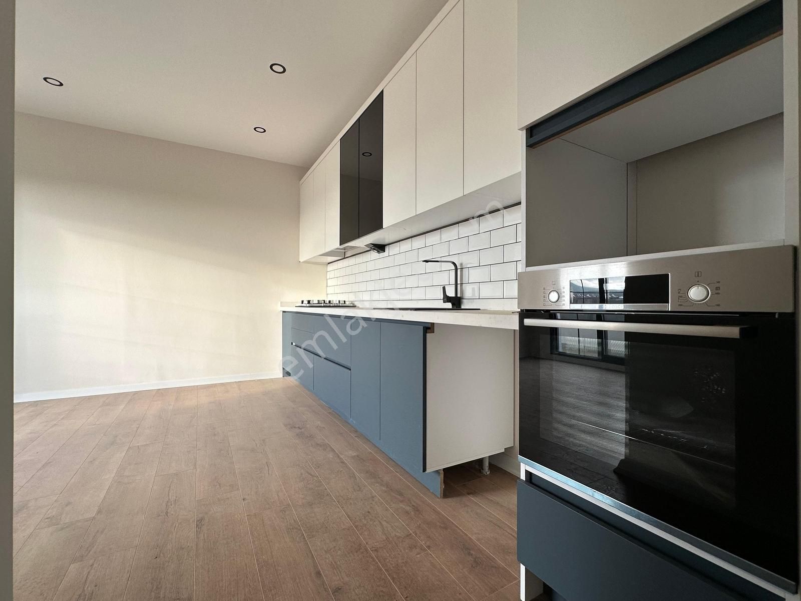 Kumsaldan Akçay'da Kapalı Otoparklı Giyinme Odalı_2+1_lüx Dublex - Görsel 11