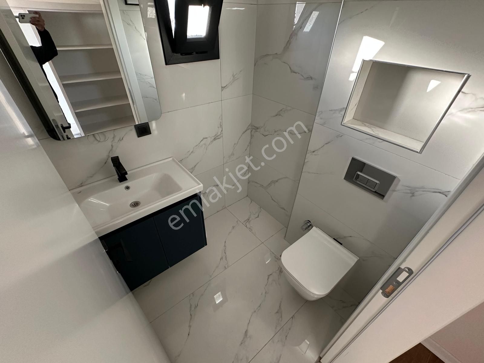 Kumsaldan Akçay'da Kapalı Otoparklı Giyinme Odalı_2+1_lüx Dublex - Görsel 18