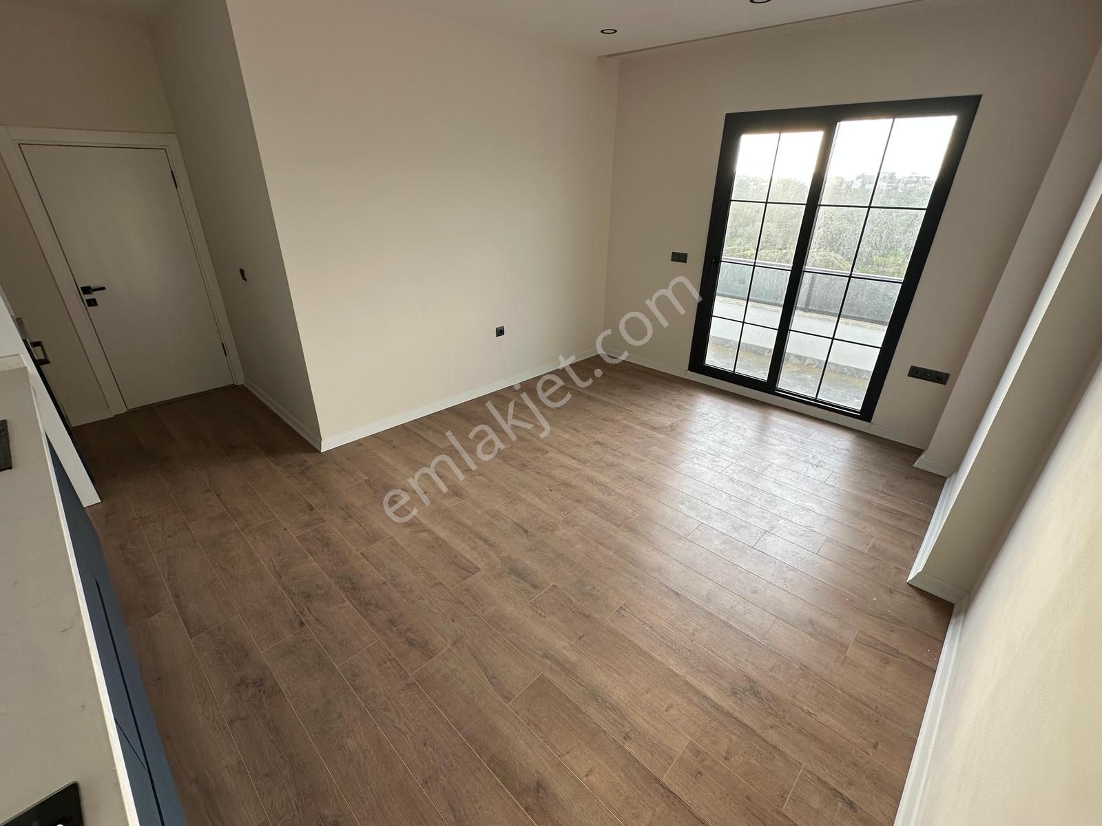 Kumsaldan Akçay'da Kapalı Otoparklı Giyinme Odalı_2+1_lüx Dublex - Görsel 4