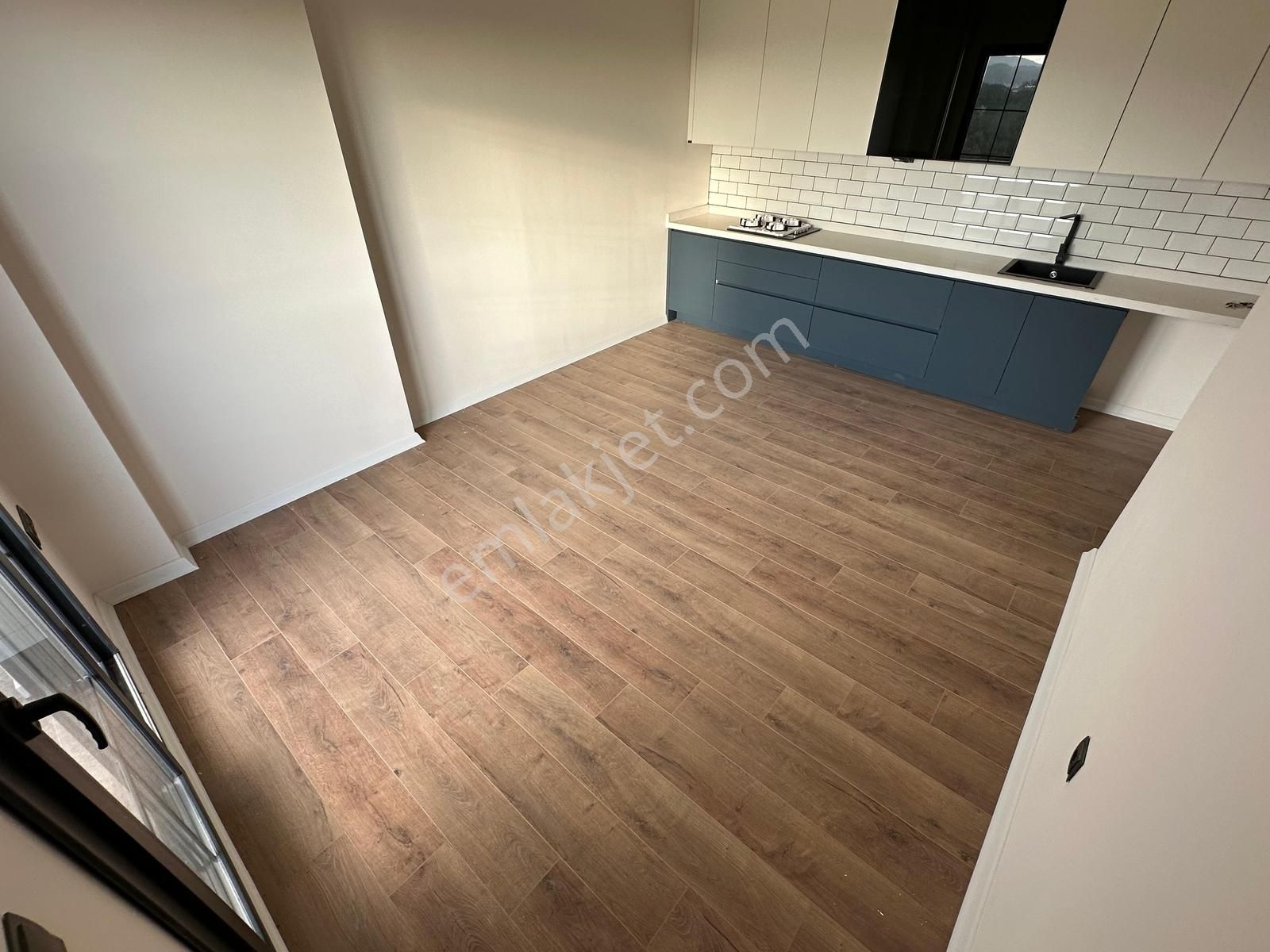 Kumsaldan Akçay'da Kapalı Otoparklı Giyinme Odalı_2+1_lüx Dublex - Görsel 20